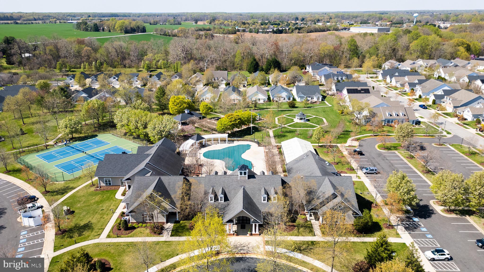 SYMPHONY VILLAGE AT CENTREVILLE - Residential