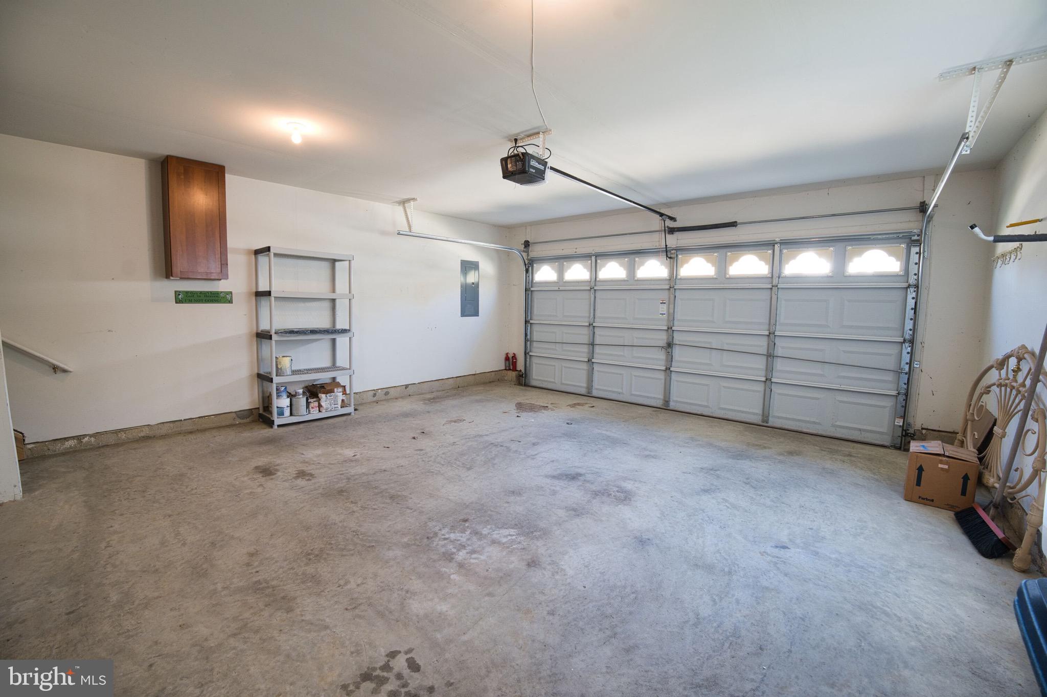 SYMPHONY VILLAGE AT CENTREVILLE - Residential