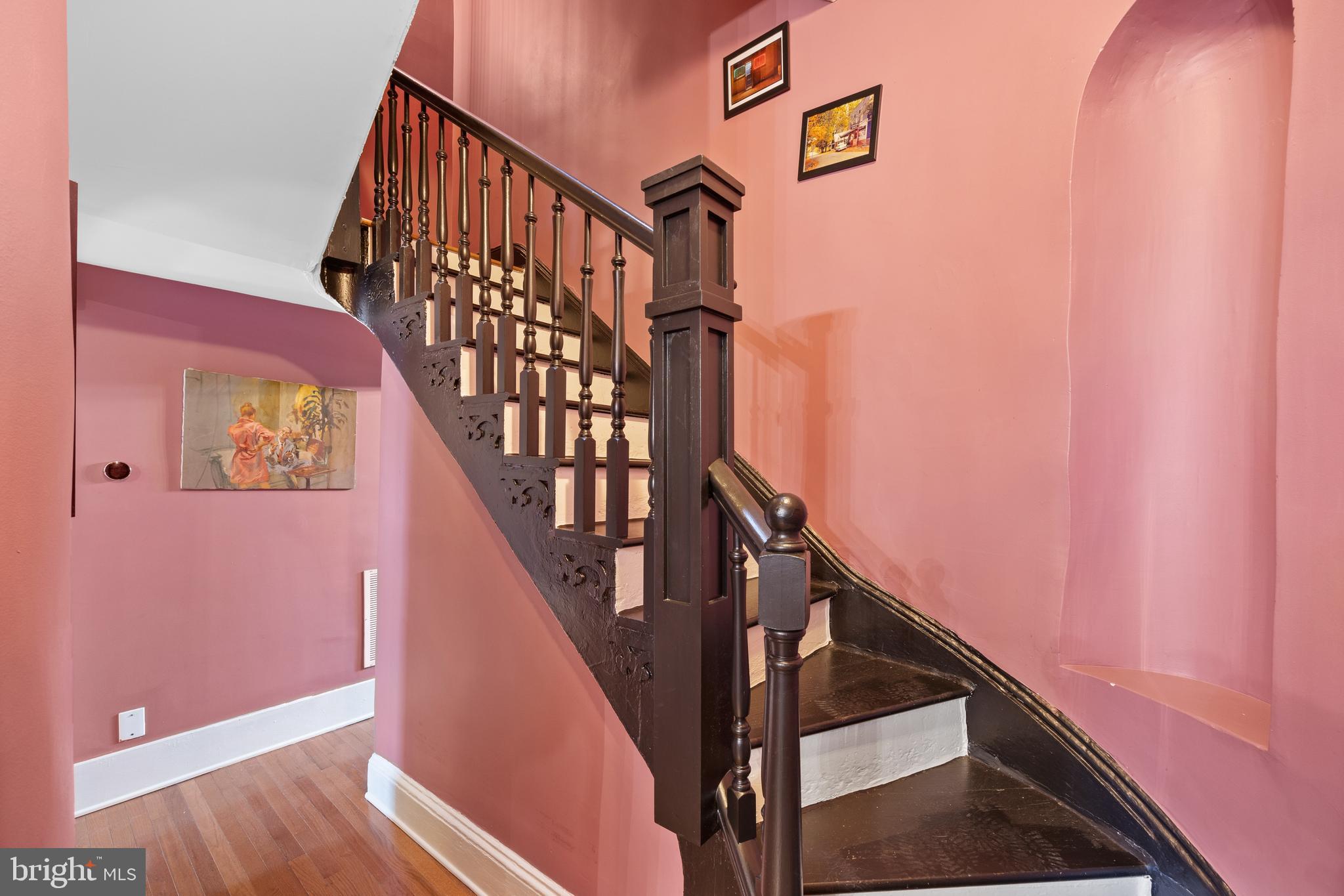 415 E LAFAYETTE AVENUE
