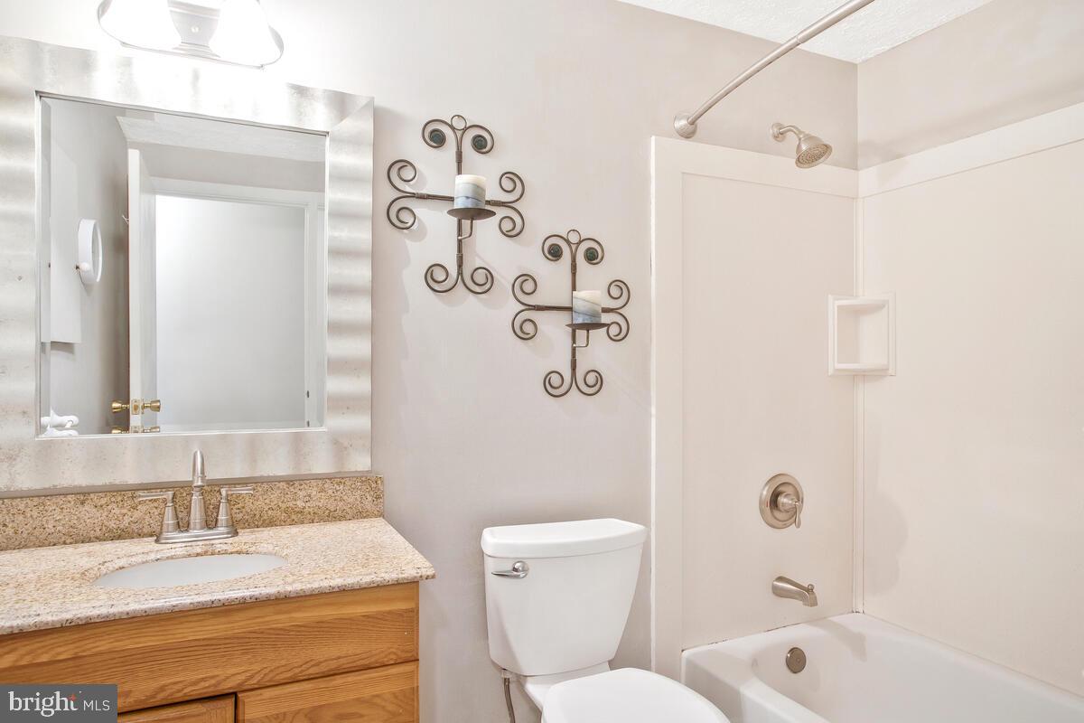 BENTON TERRACE - Residential