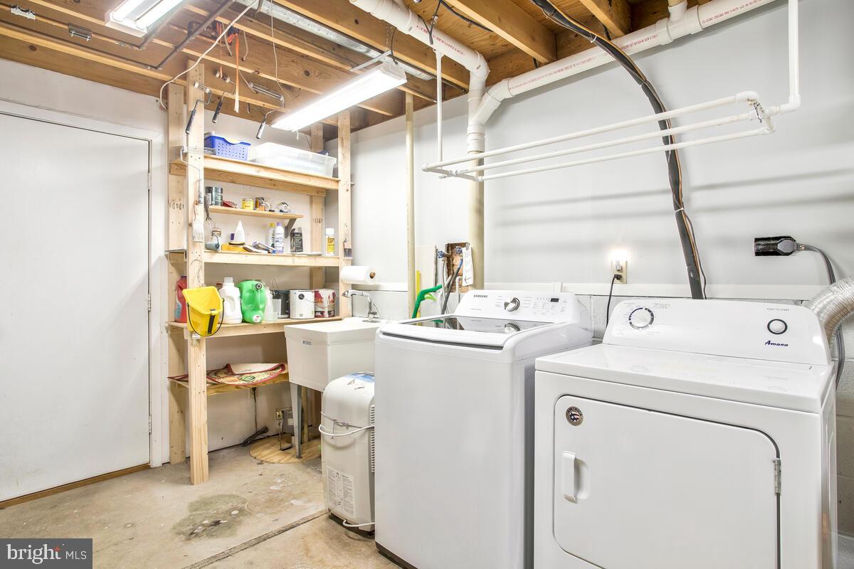 BENTON TERRACE - Residential