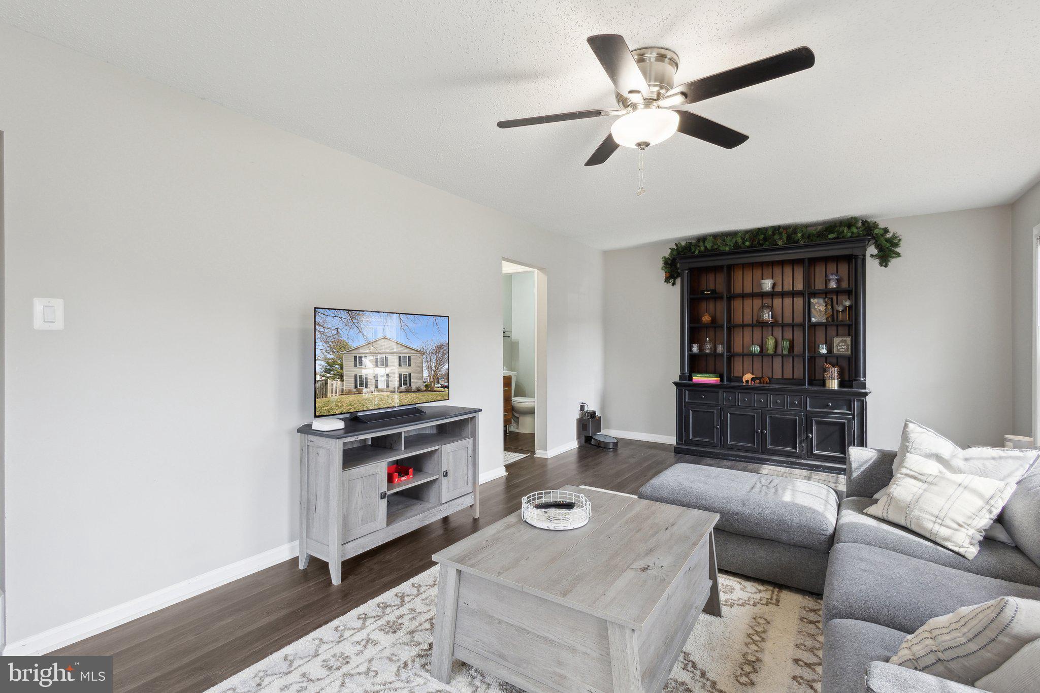 LAKE RIDGE - Residential