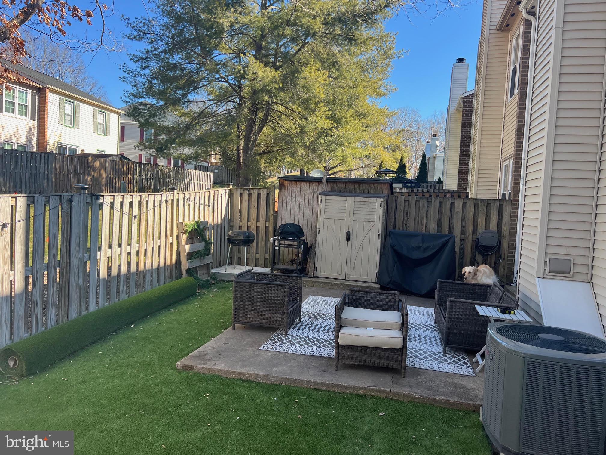 LAKE RIDGE - Residential