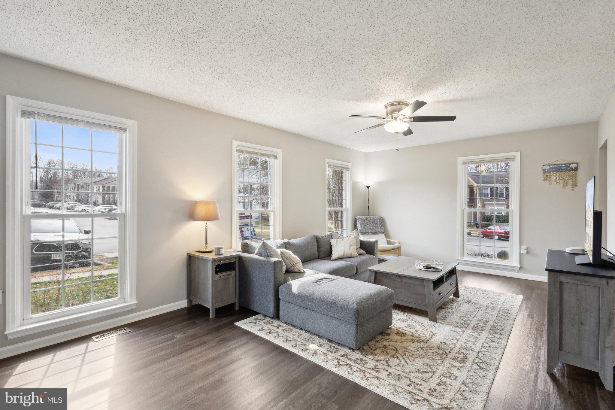 LAKE RIDGE - Residential