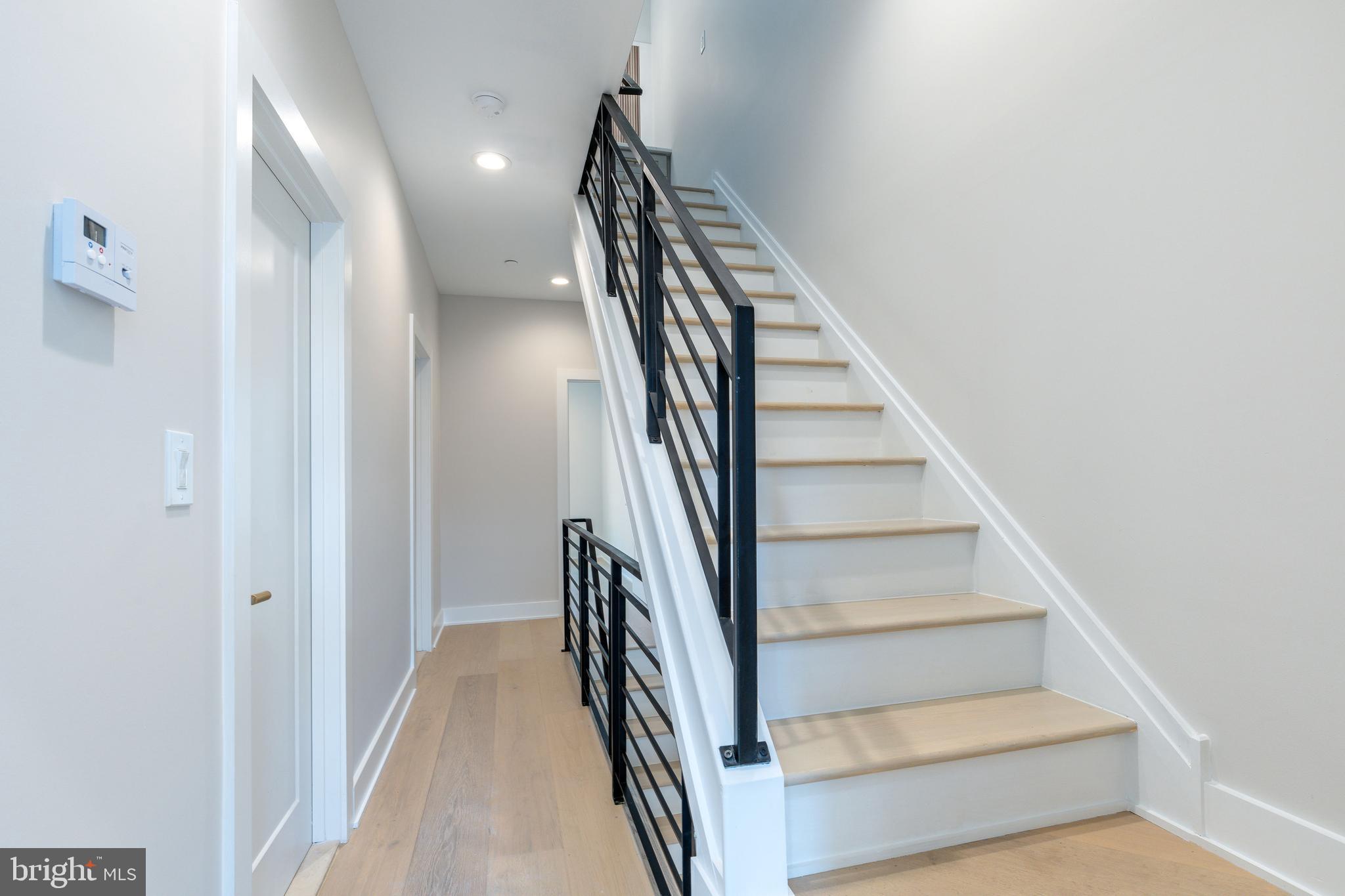 POINT BREEZE - Residential