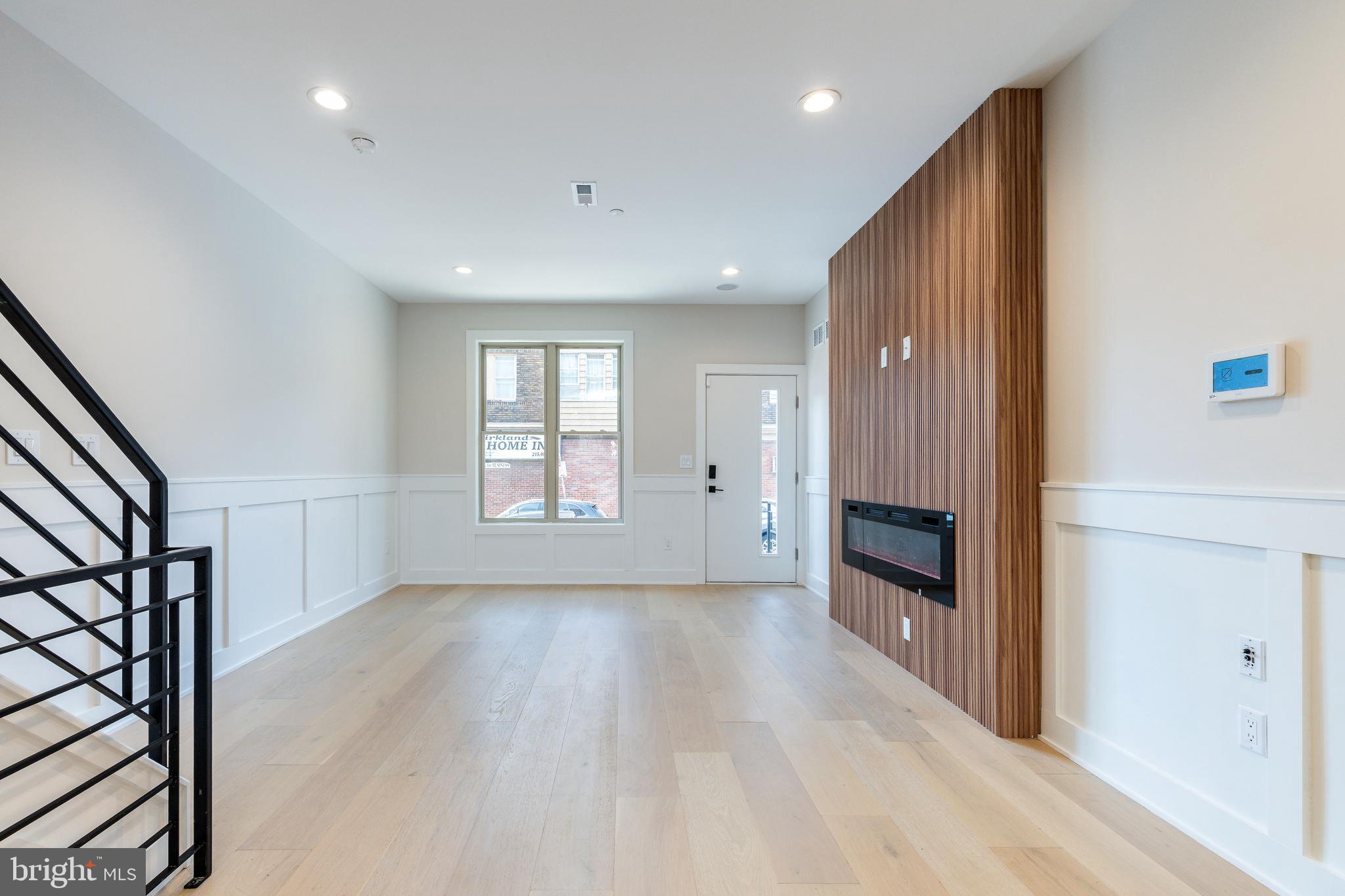 POINT BREEZE - Residential