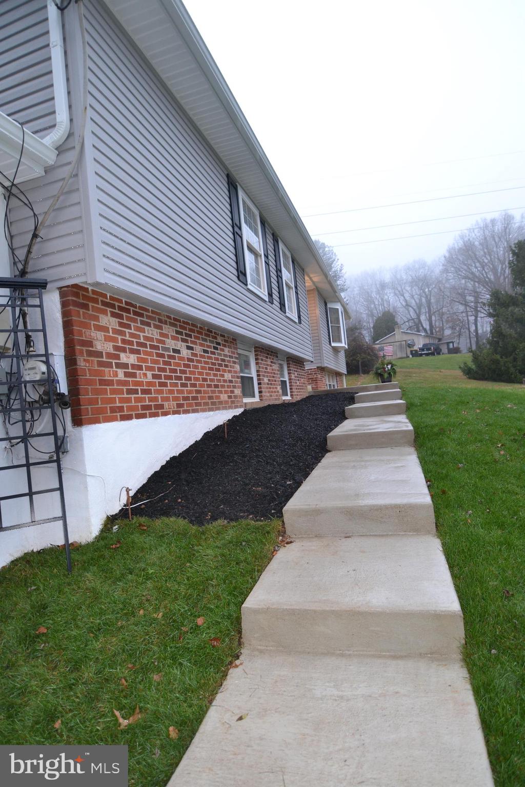 SUMMIT RIDGE - Residential