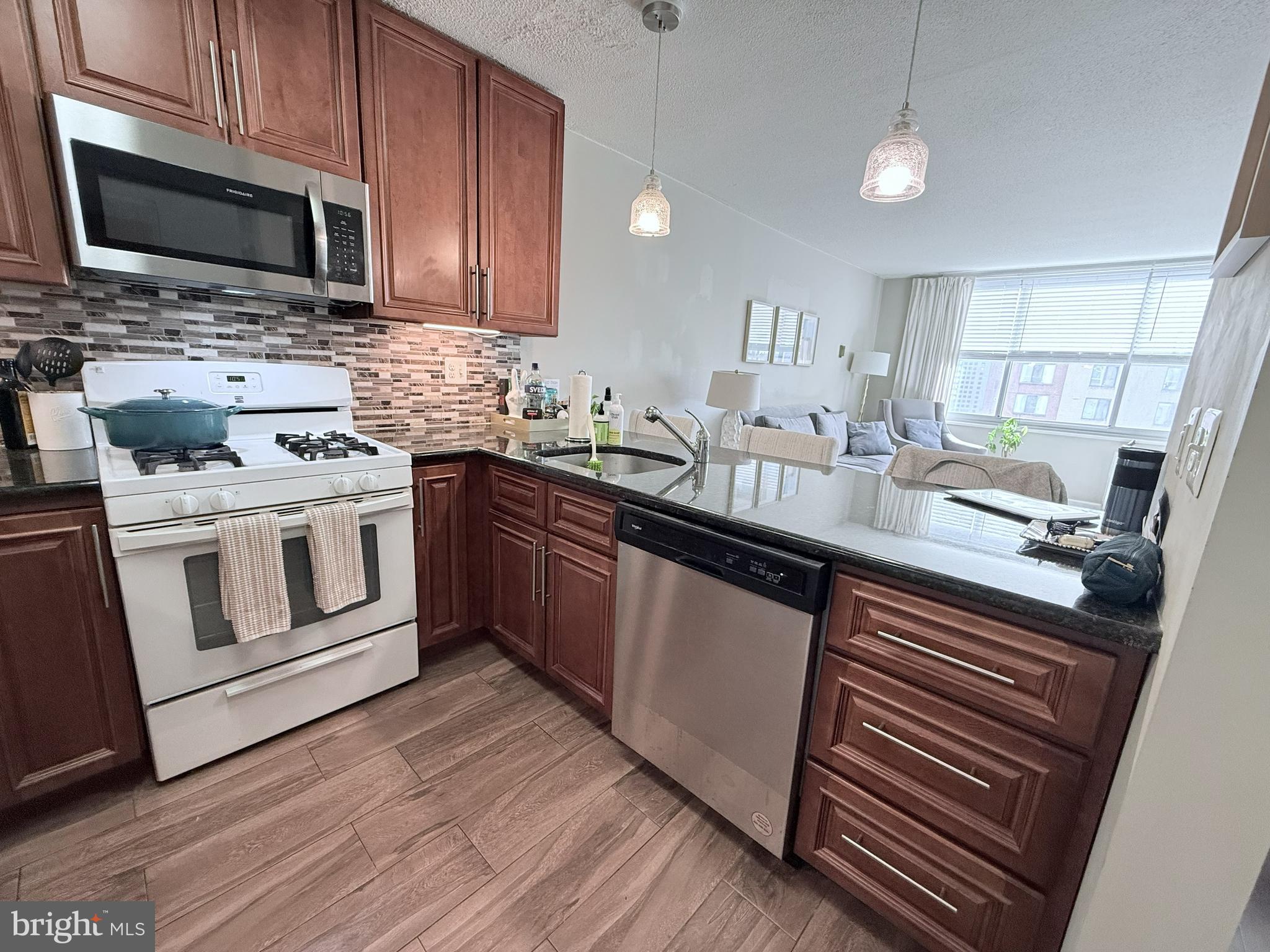 THE FORUM - Residential Lease