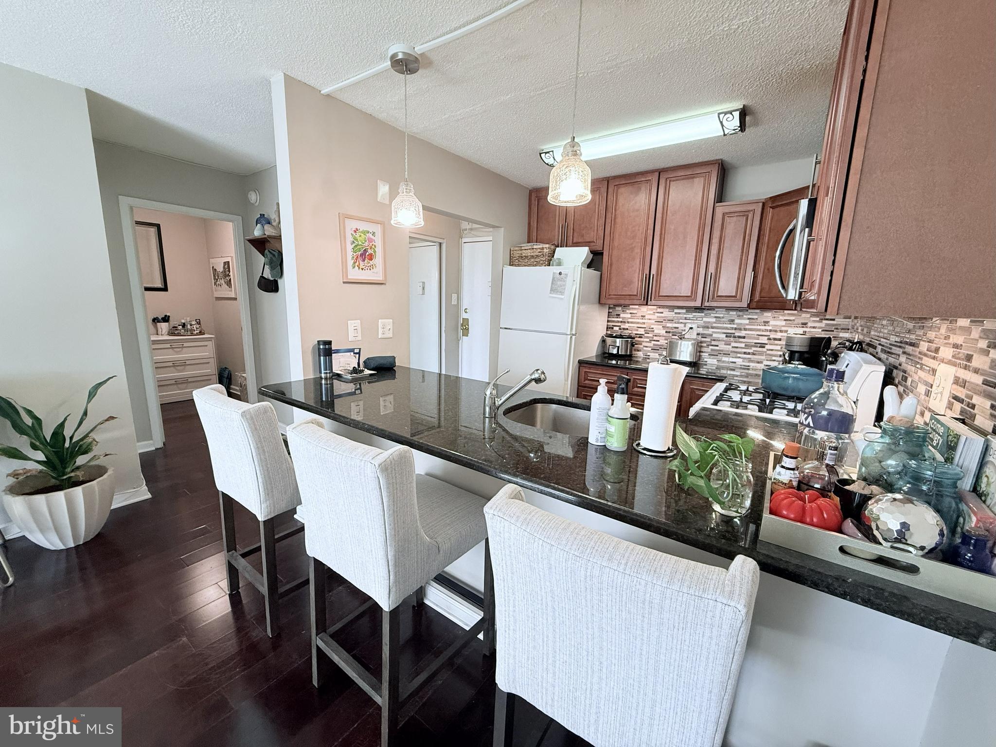 THE FORUM - Residential Lease