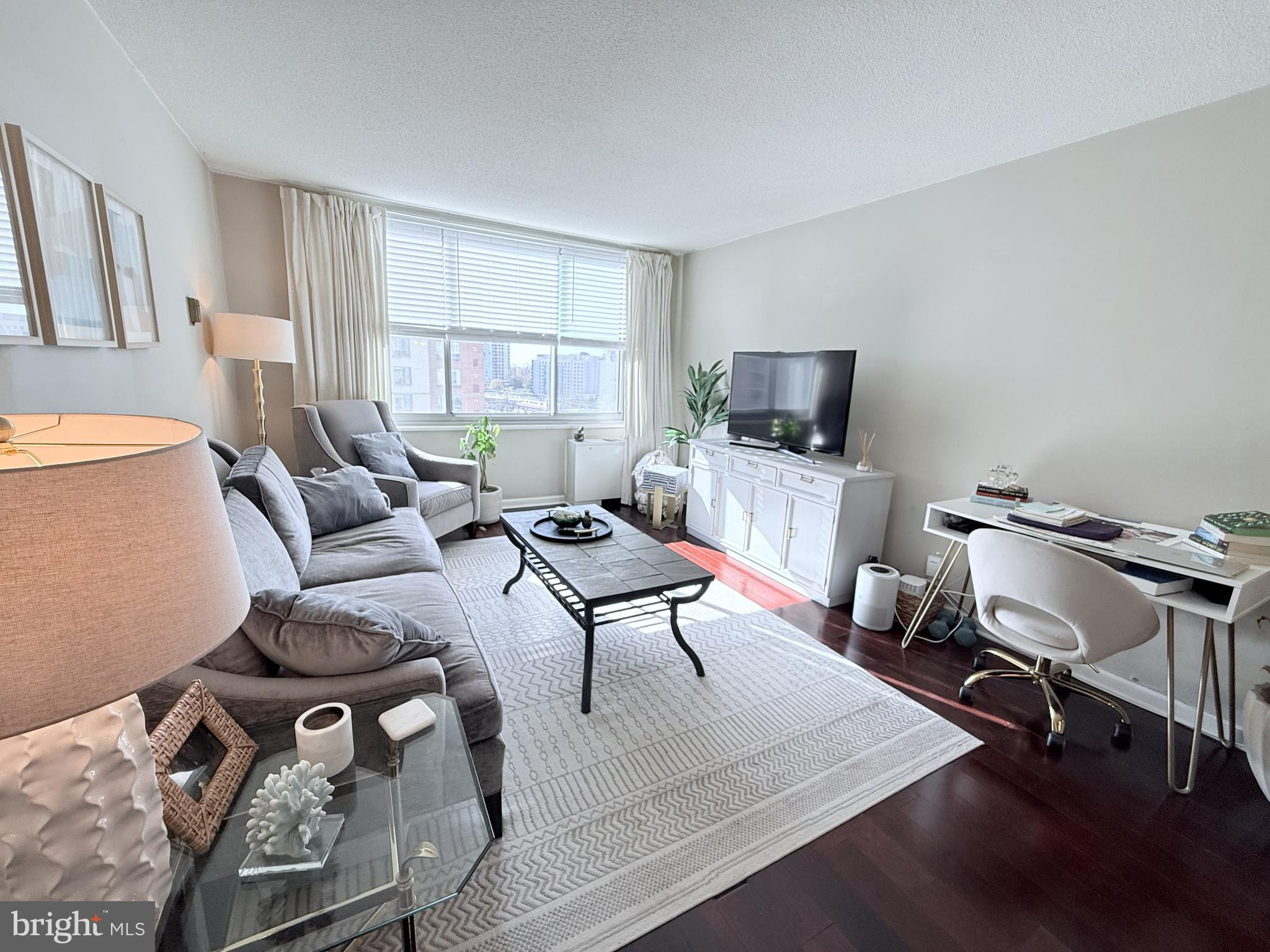 THE FORUM - Residential Lease