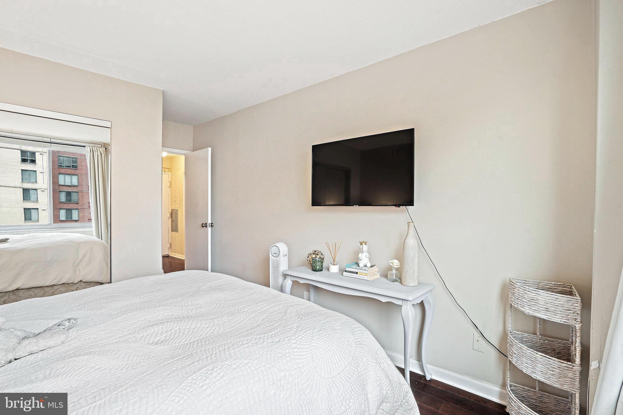 THE FORUM - Residential Lease