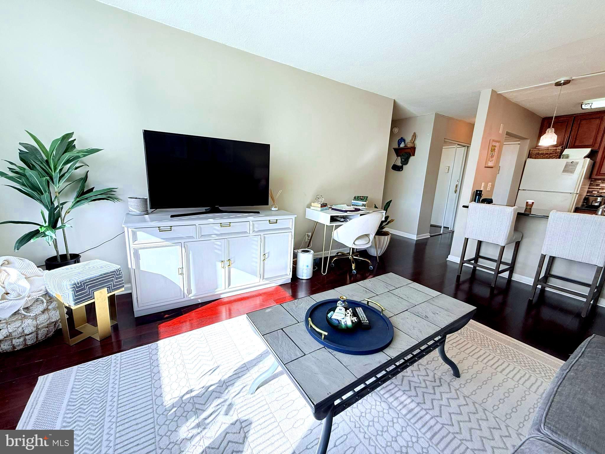 THE FORUM - Residential Lease