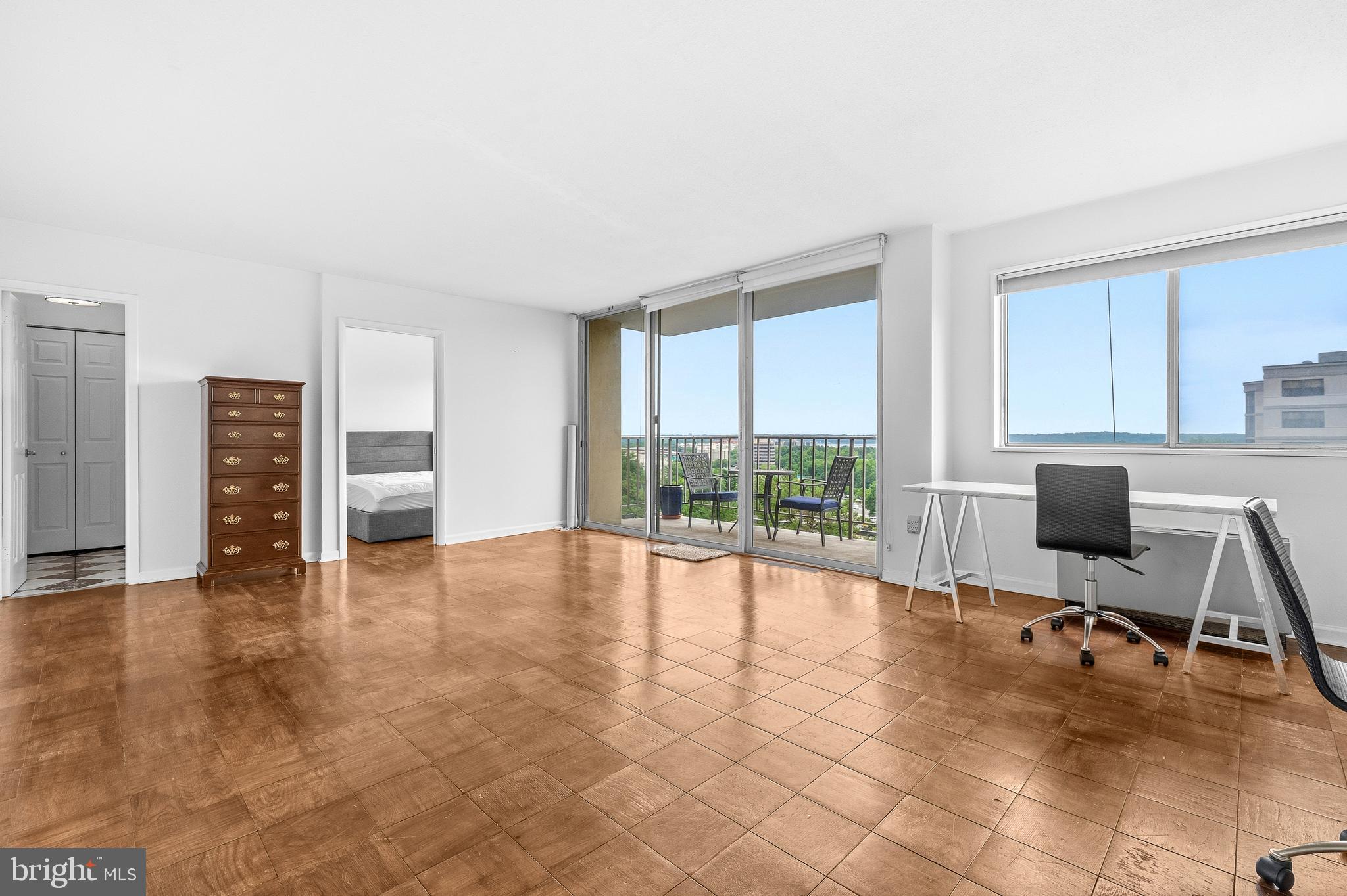 2059 HUNTINGTON AVENUE 801