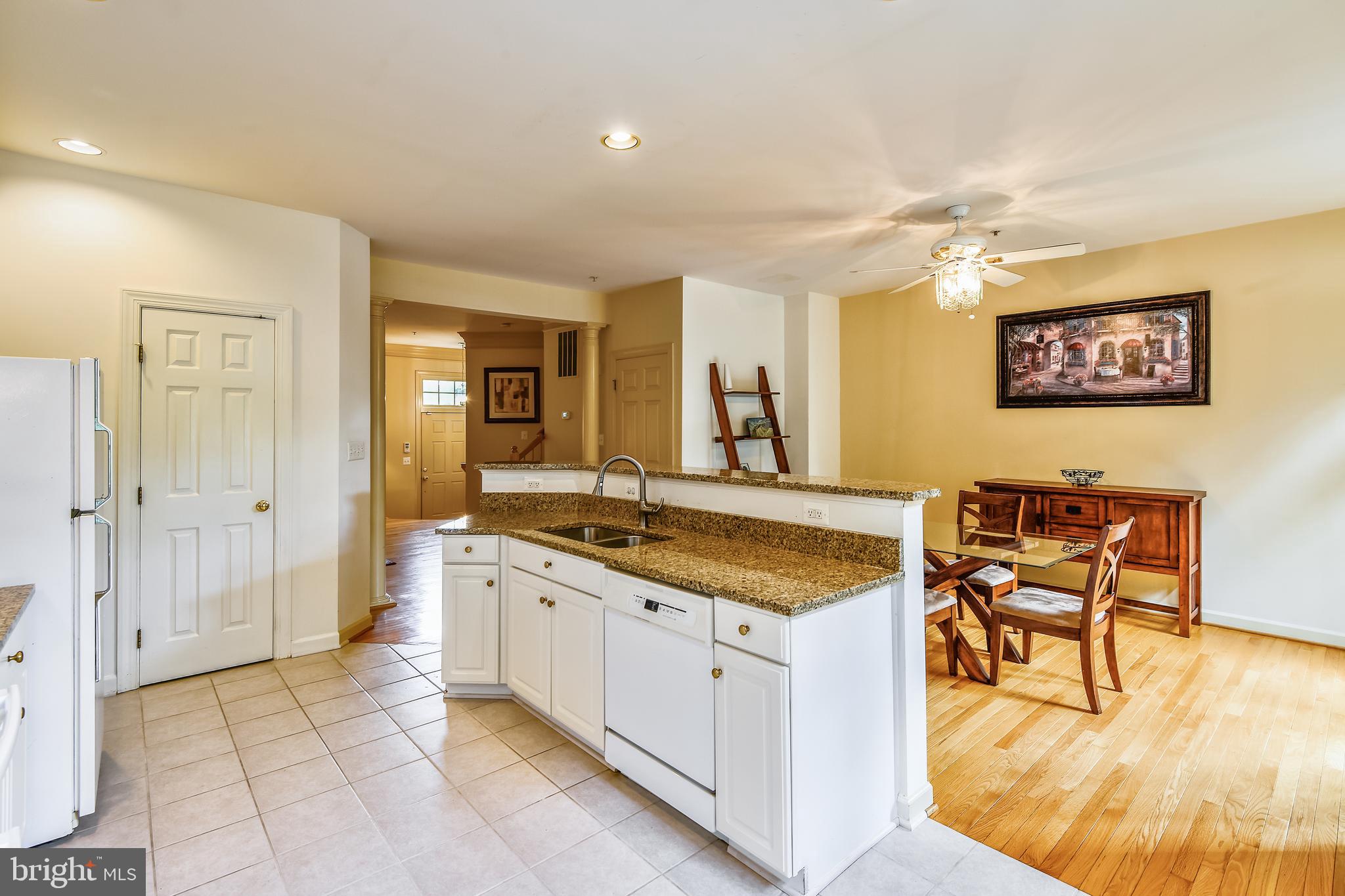 SOUTH RIVER COLONY - Residential