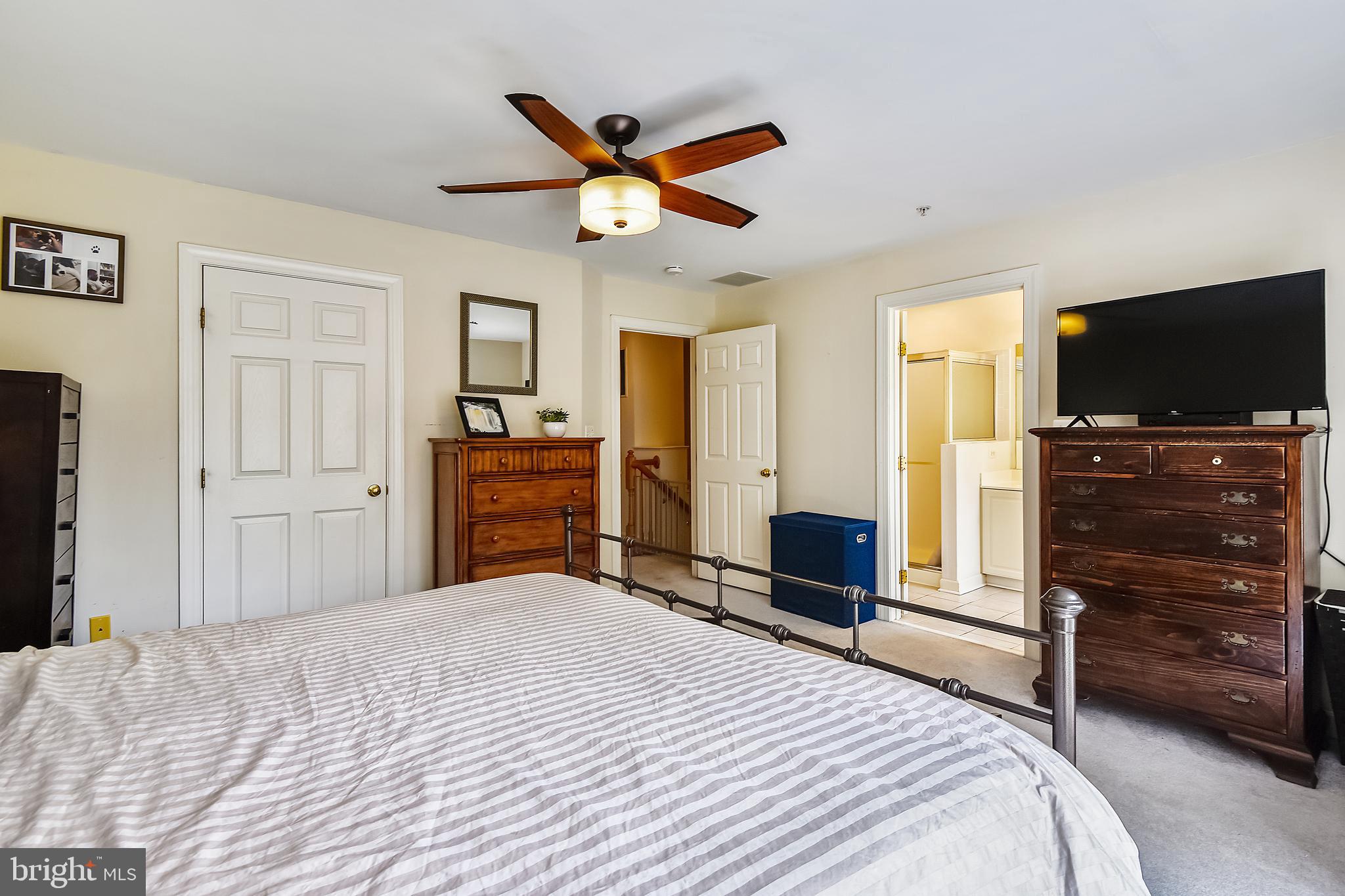 SOUTH RIVER COLONY - Residential