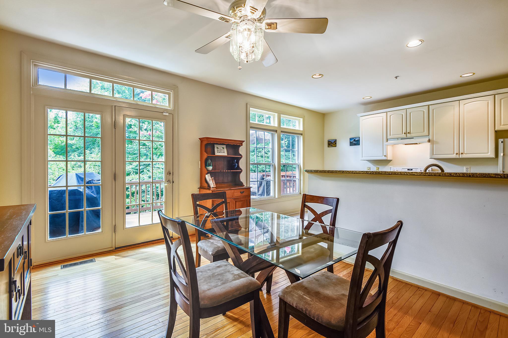 SOUTH RIVER COLONY - Residential