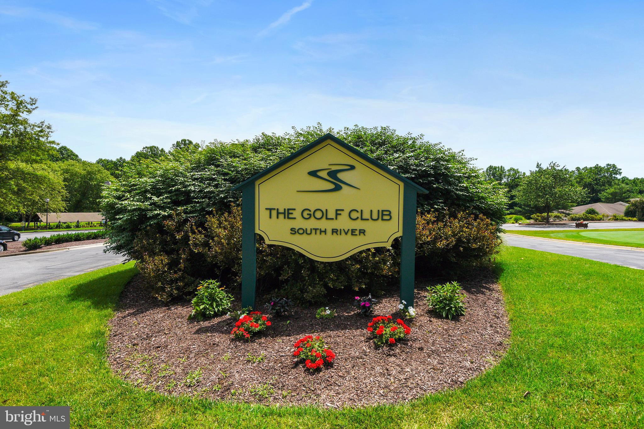 SOUTH RIVER COLONY - Residential