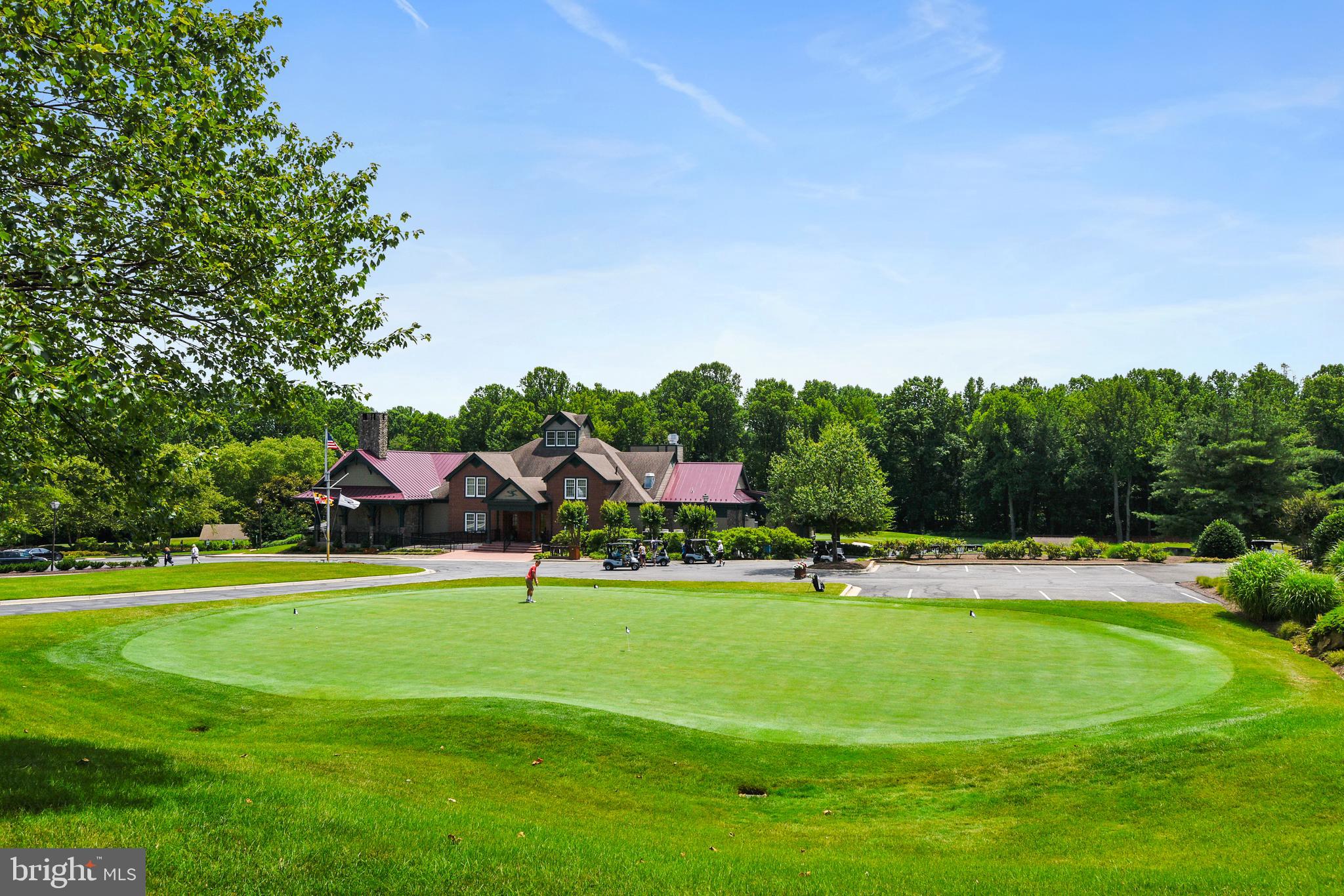 SOUTH RIVER COLONY - Residential