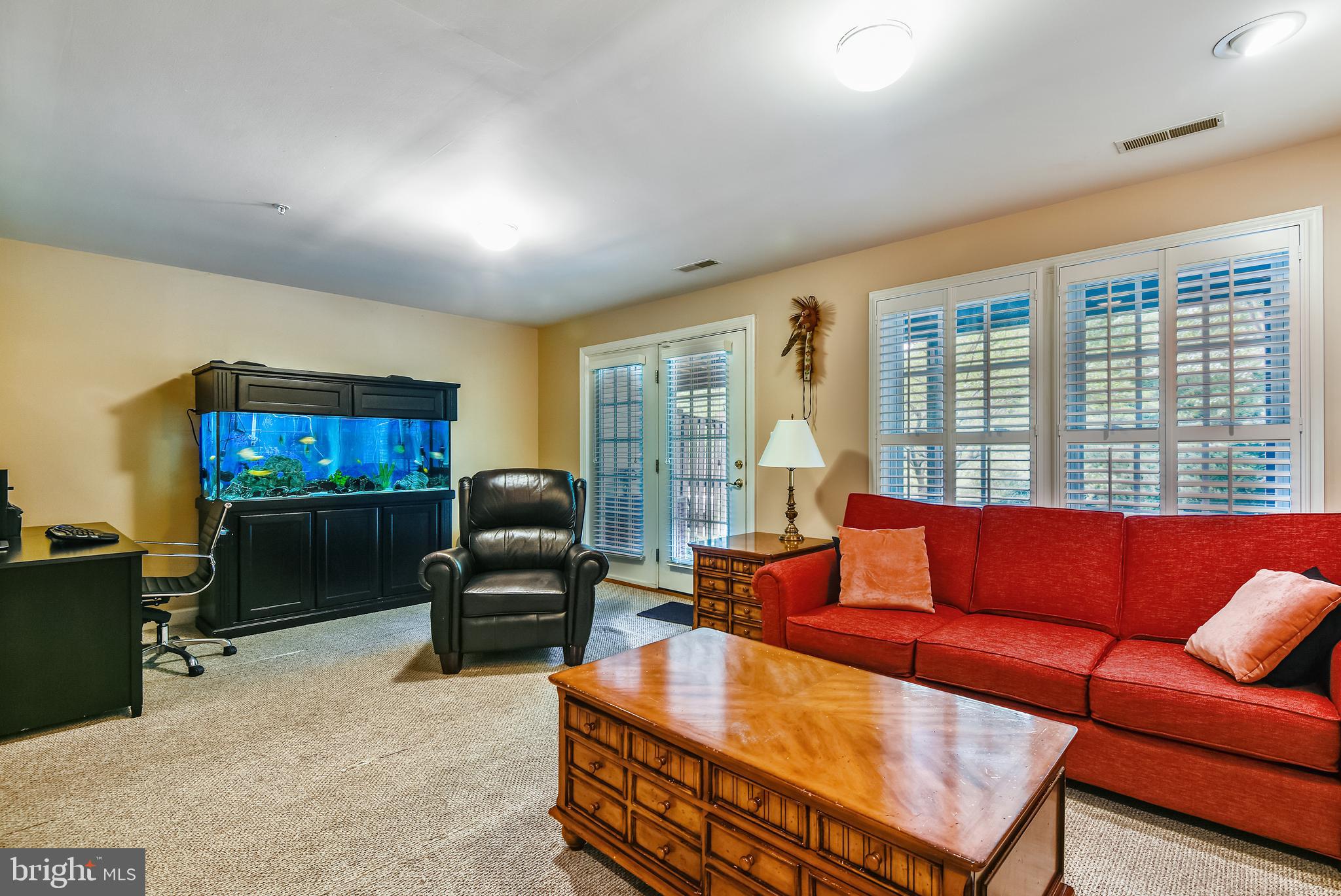 SOUTH RIVER COLONY - Residential