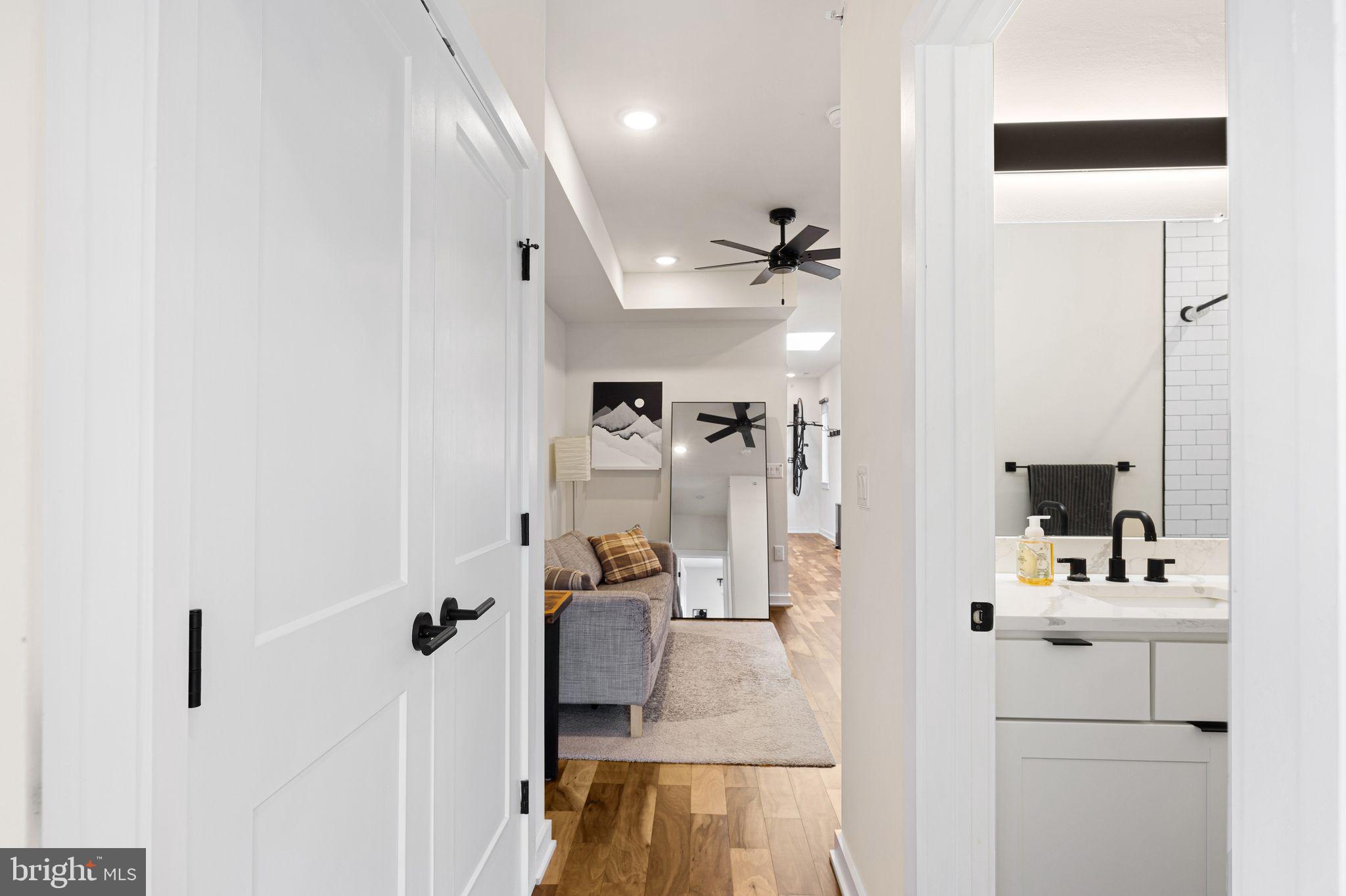 UNIVERSITY CITY - Residential