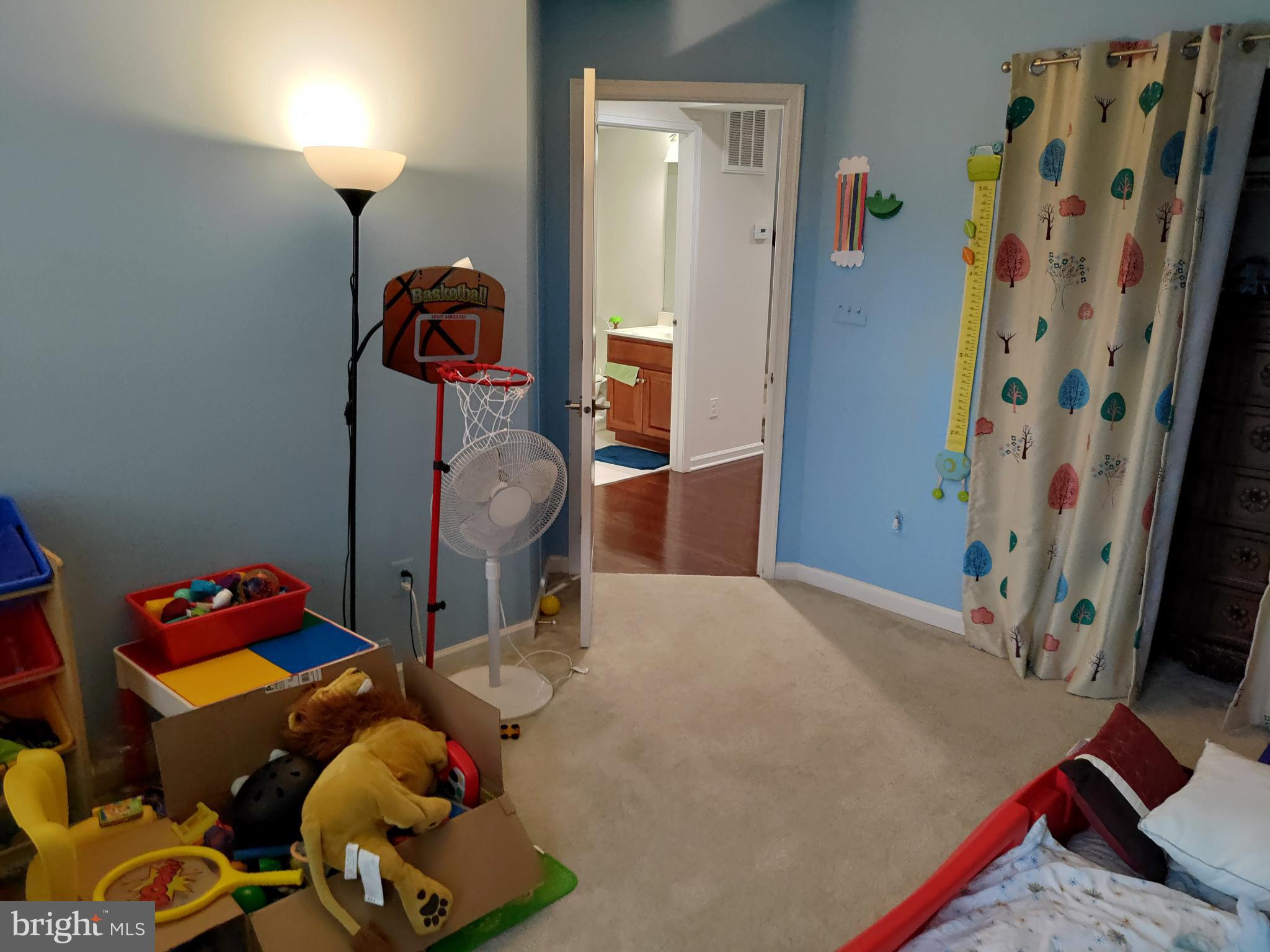 MOOREFIELD - Residential Lease