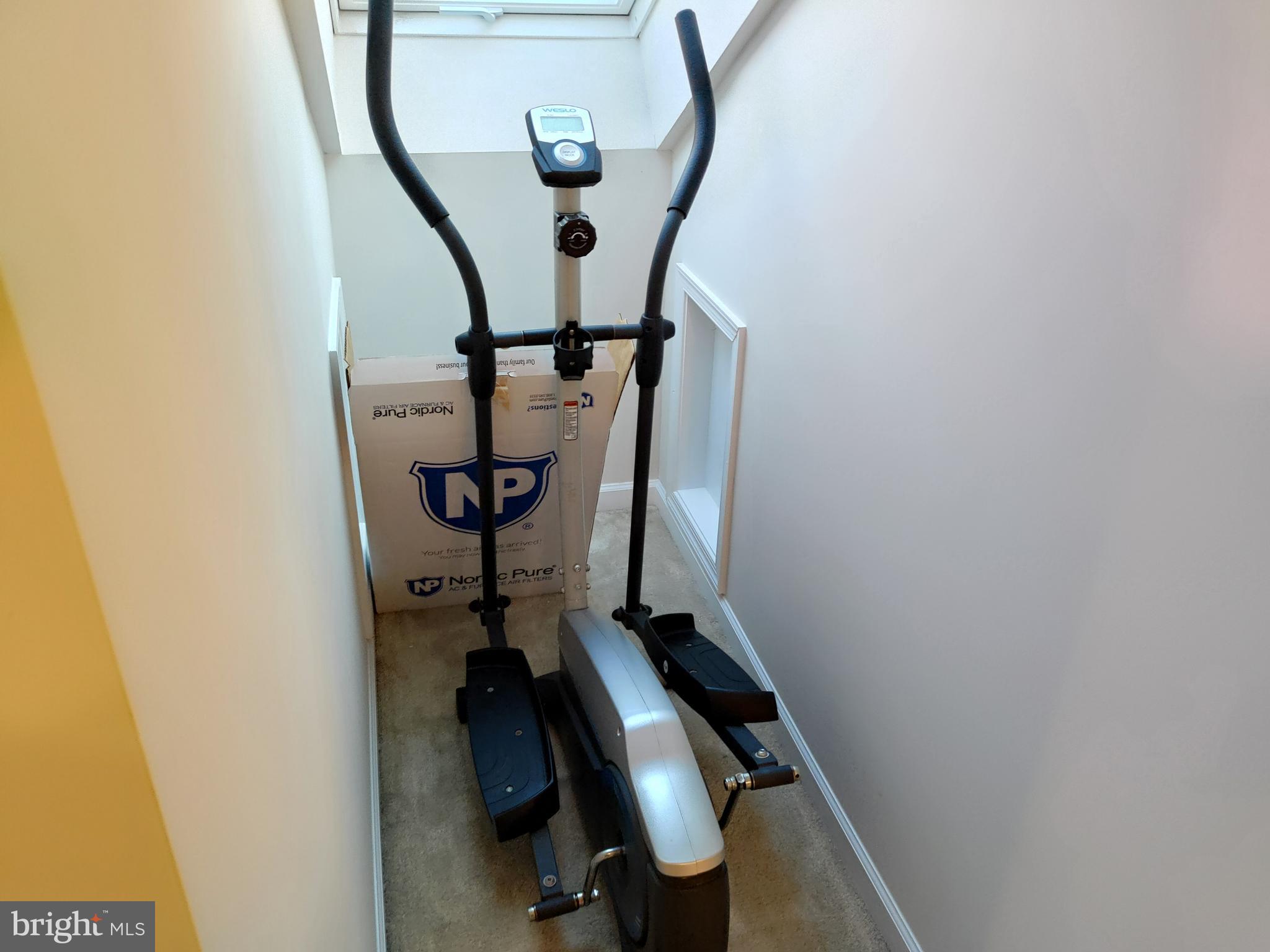 MOOREFIELD - Residential Lease