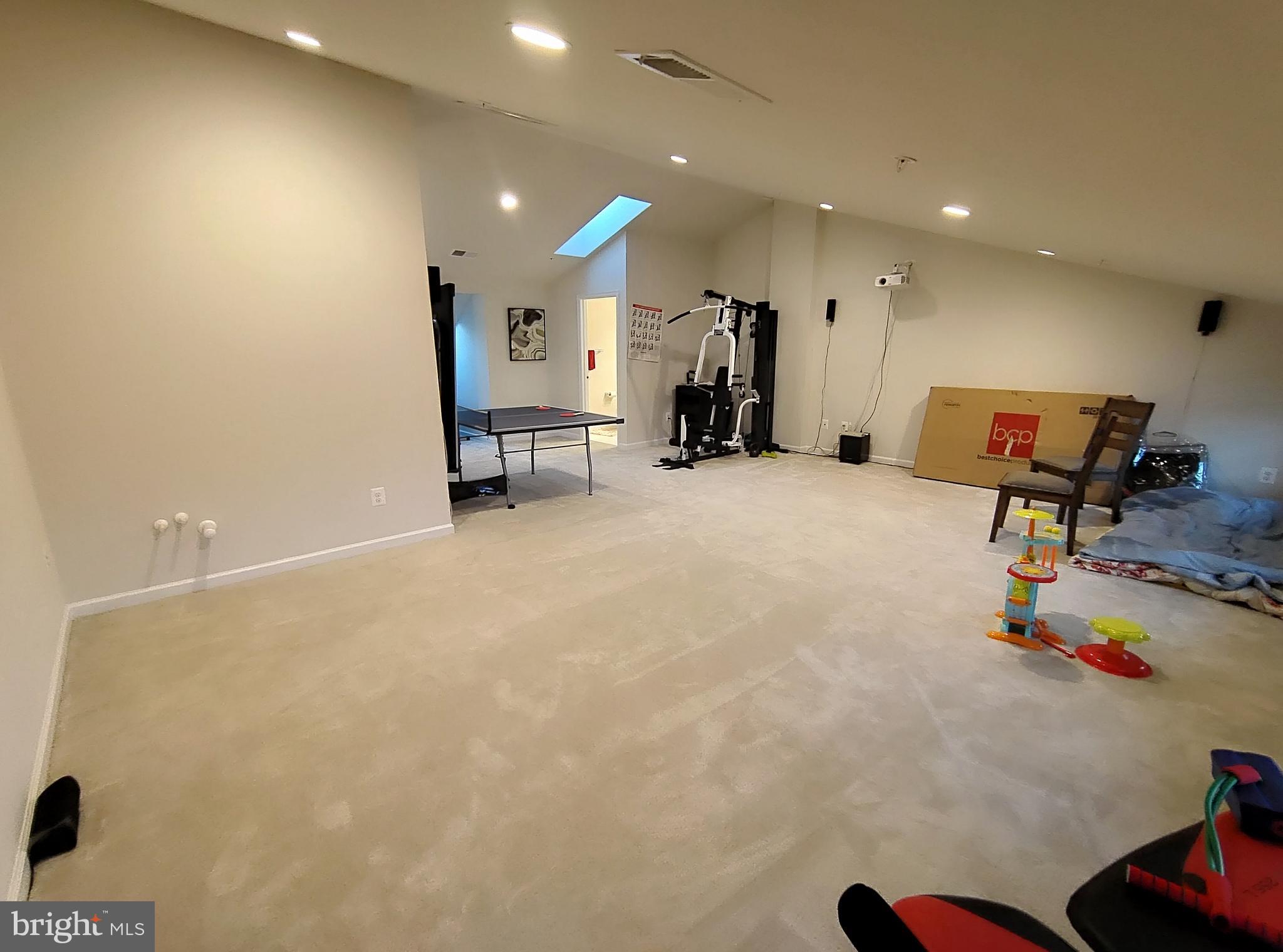 MOOREFIELD - Residential Lease