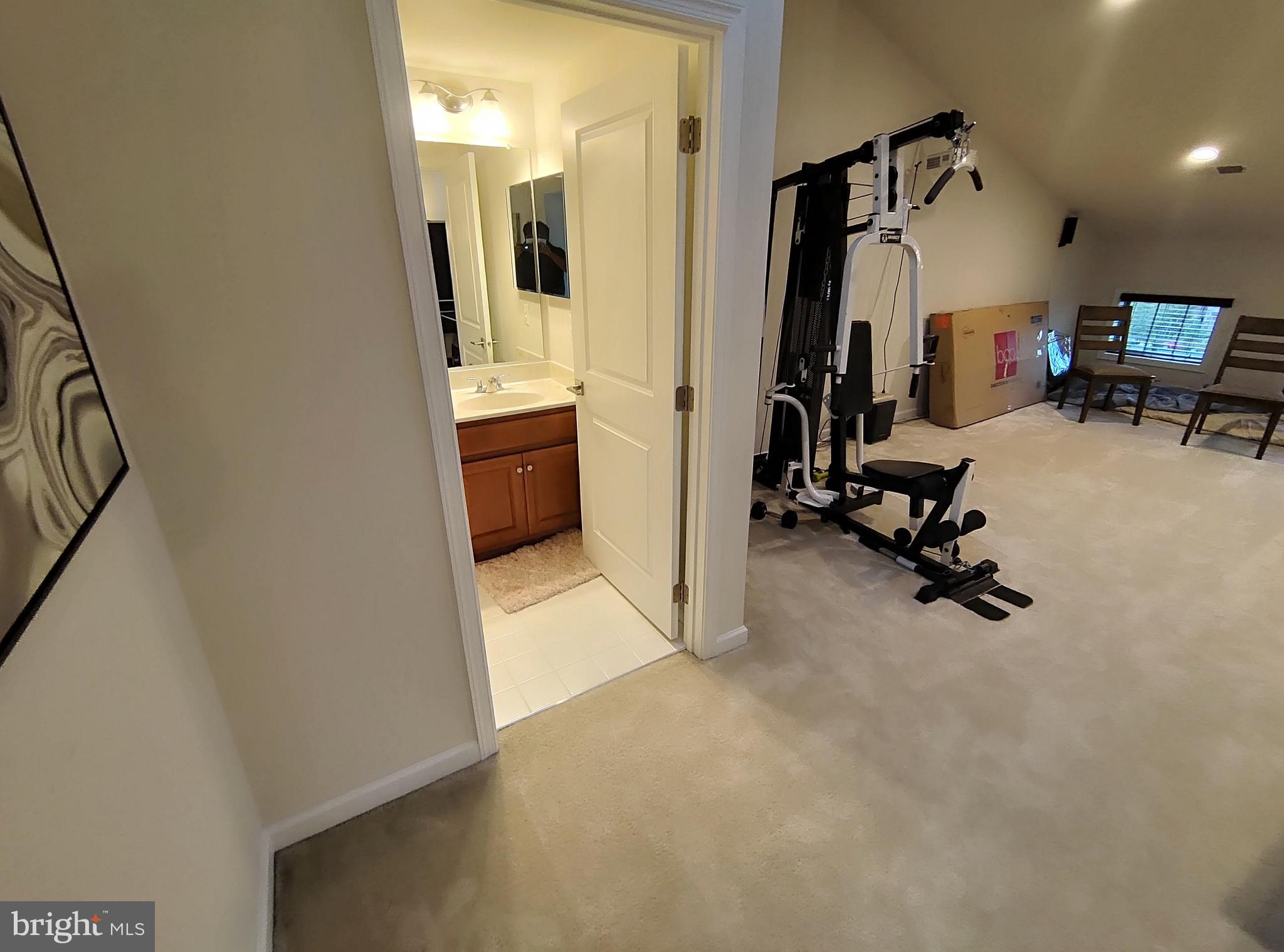 MOOREFIELD - Residential Lease