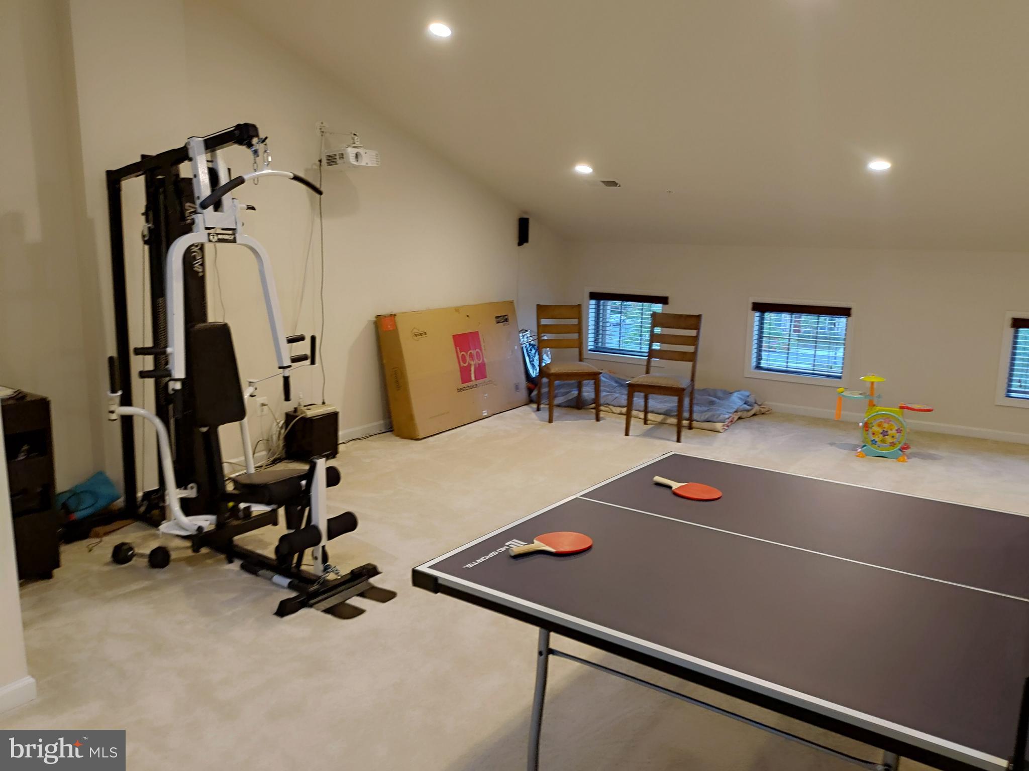 MOOREFIELD - Residential Lease