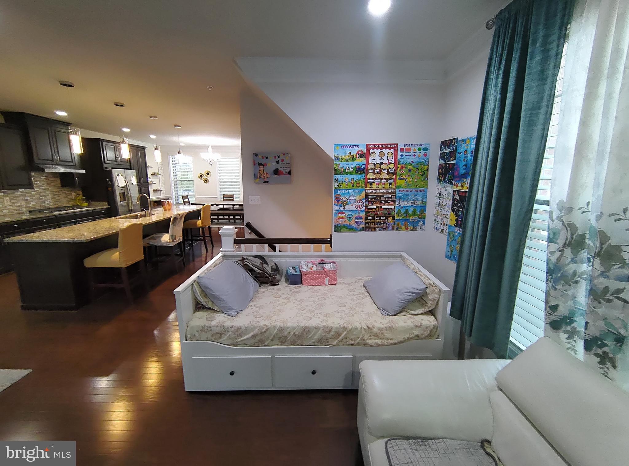 MOOREFIELD - Residential Lease