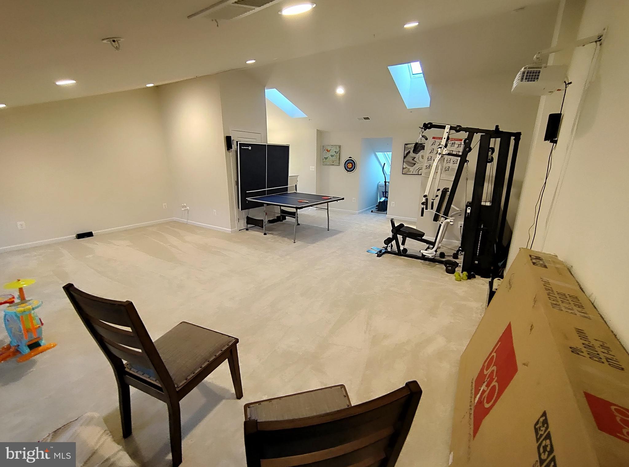 MOOREFIELD - Residential Lease