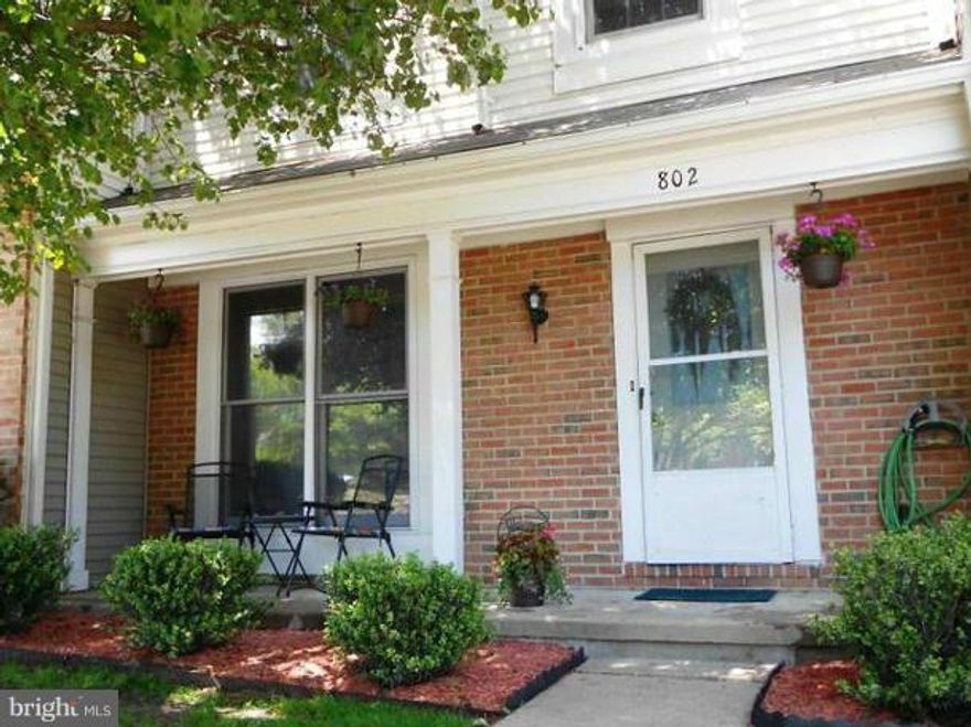 Welcome Home!This 3-level townhome features new flooring throughout, stainless appliances,front porch,a newer roof/H20 heater/deck/kitchen countertops...& so much more!  Basement offers new luxury vinyl flooring, a family/rec room, gas fireplace, full bathroom, extra storage & walk out access to fenced in backyard!  Conveniently located near shopping,restaurants,I-95!  Do not miss out on this one!