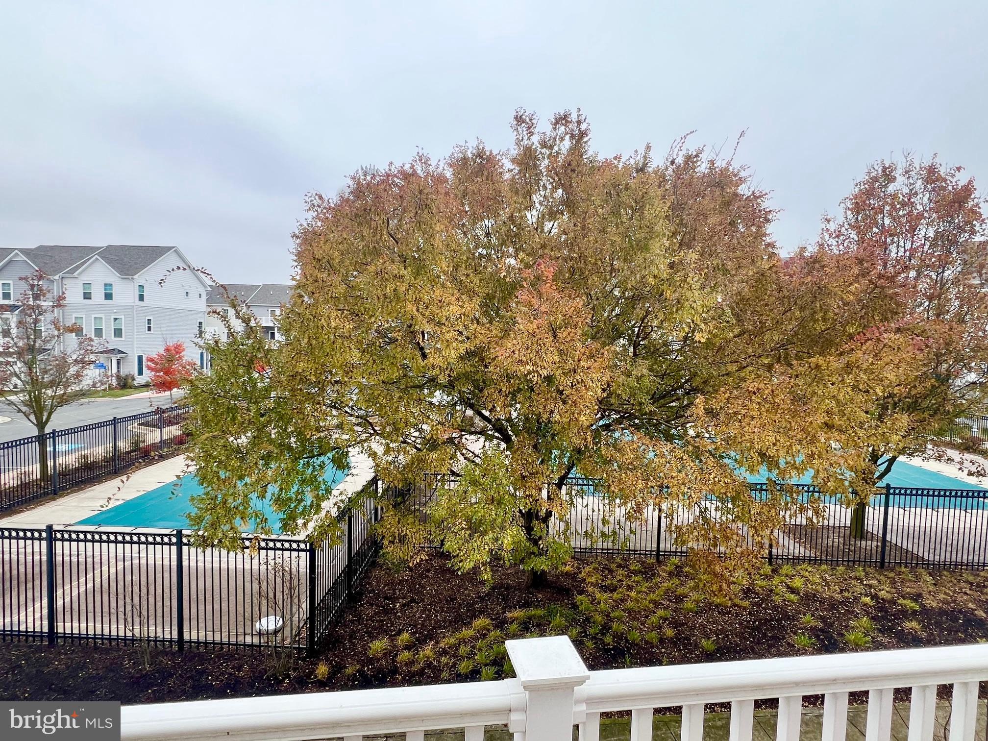 DEEP HARBOUR - Residential