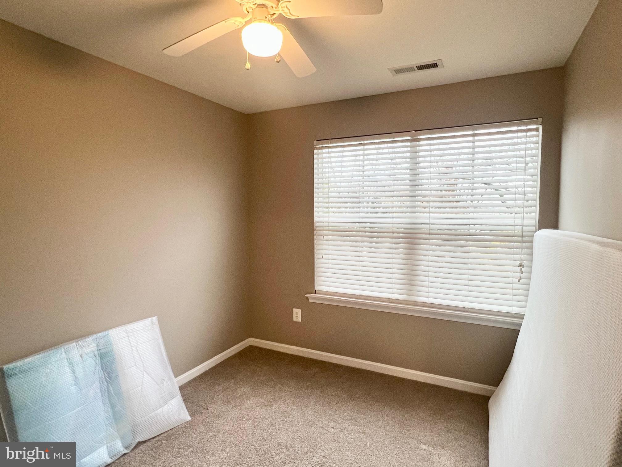 DEEP HARBOUR - Residential