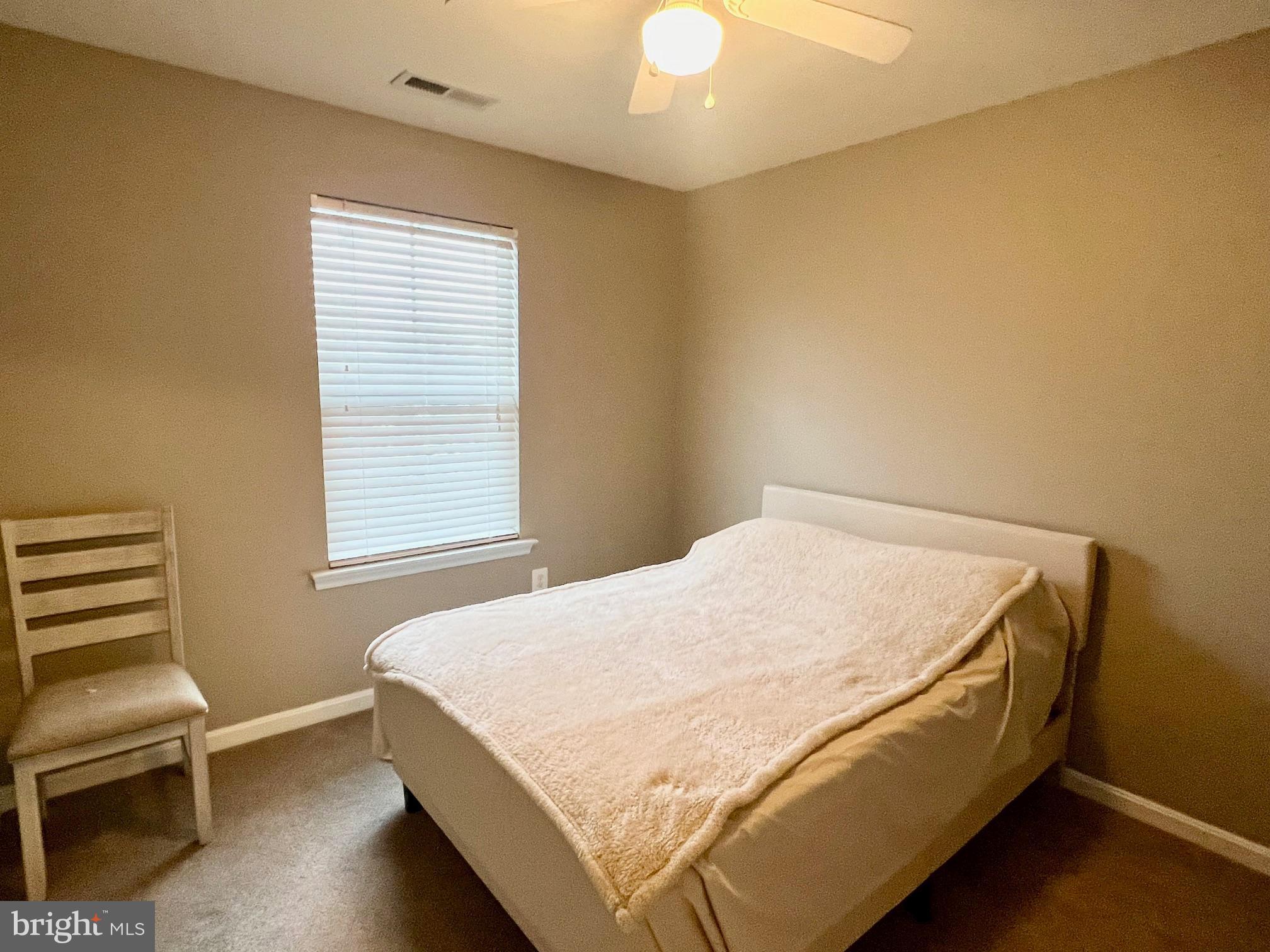 DEEP HARBOUR - Residential