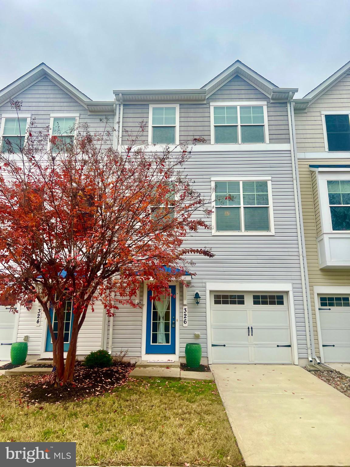 DEEP HARBOUR - Residential