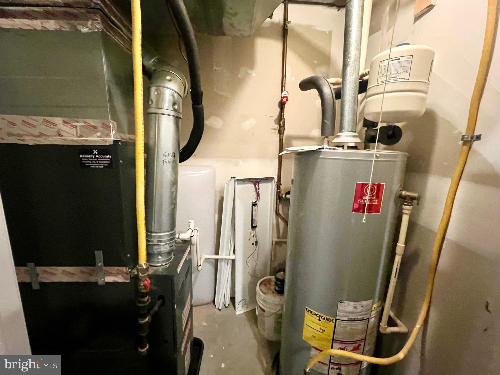 DEEP HARBOUR - Residential