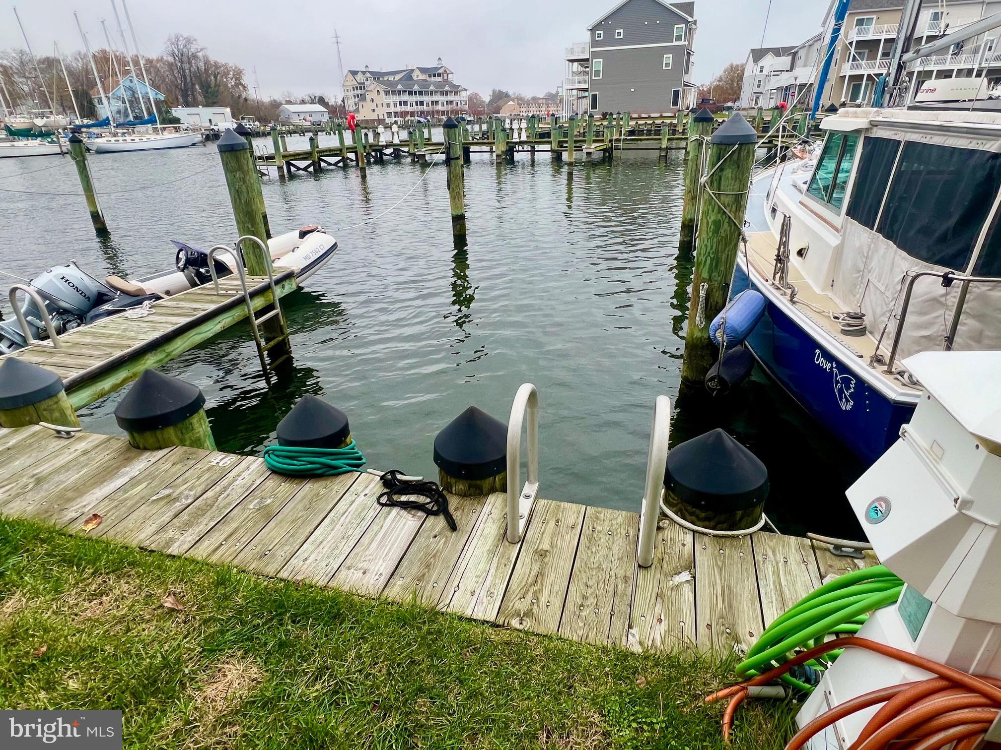 DEEP HARBOUR - Residential