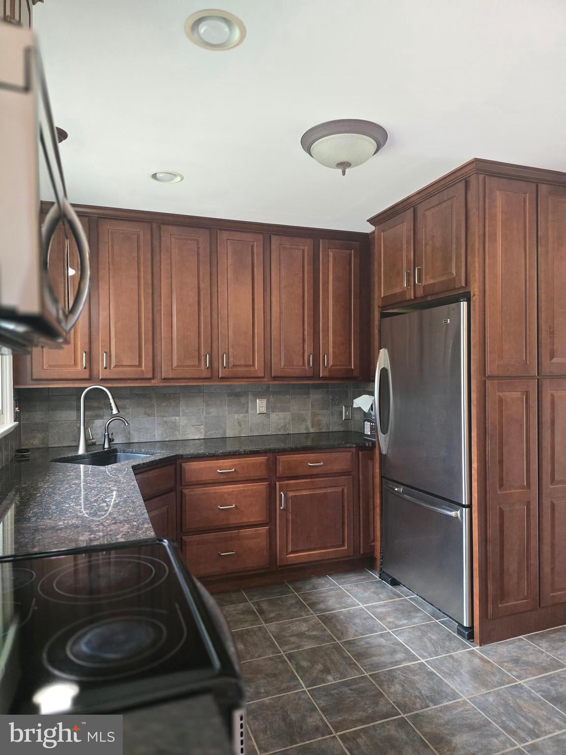2420 RITNER HWY