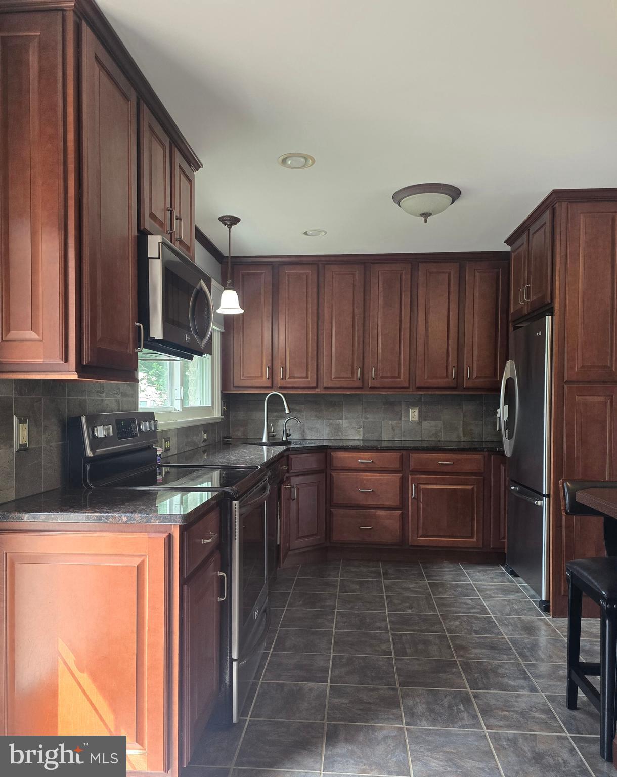2420 RITNER HWY