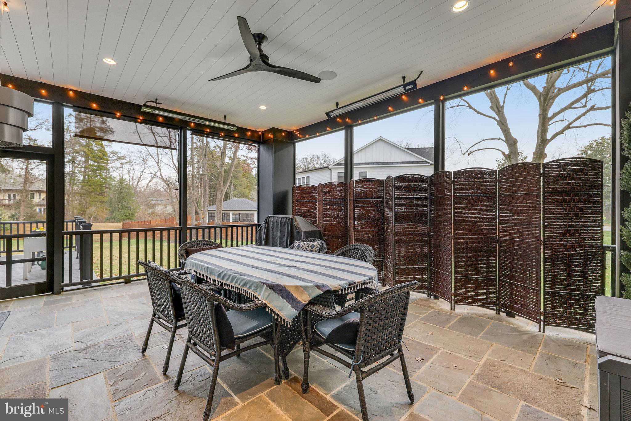 VIENNA WOODS - Residential