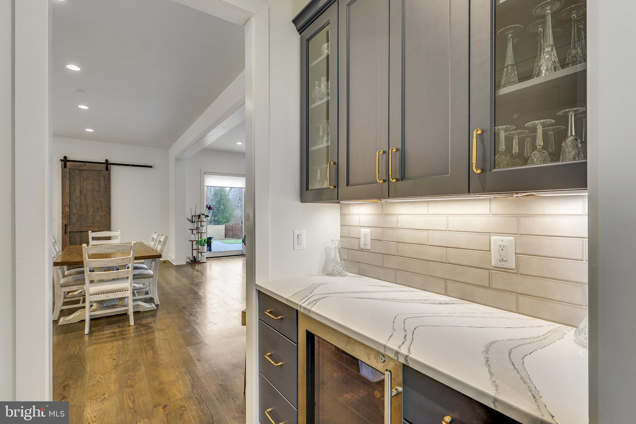 VIENNA WOODS - Residential