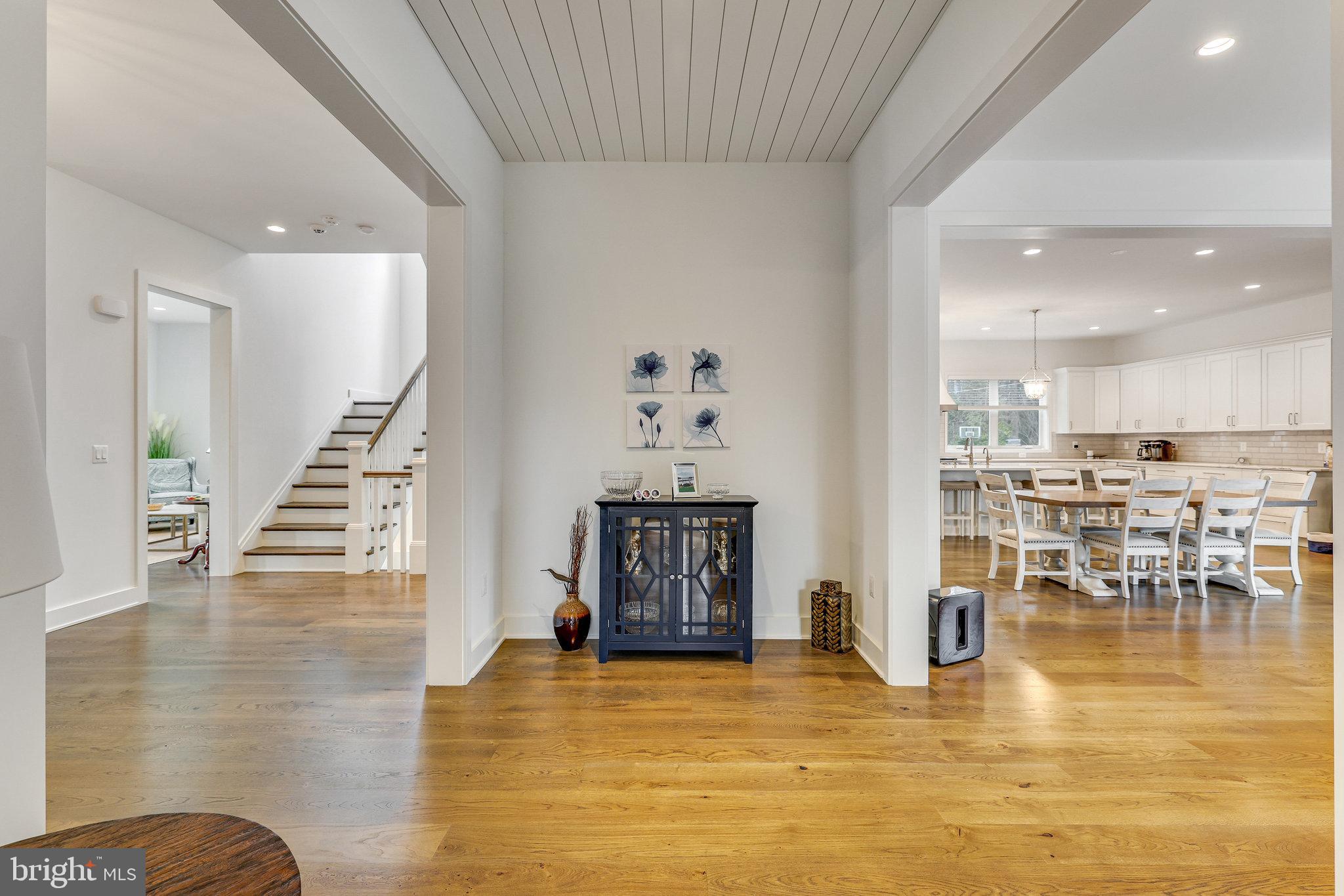 VIENNA WOODS - Residential