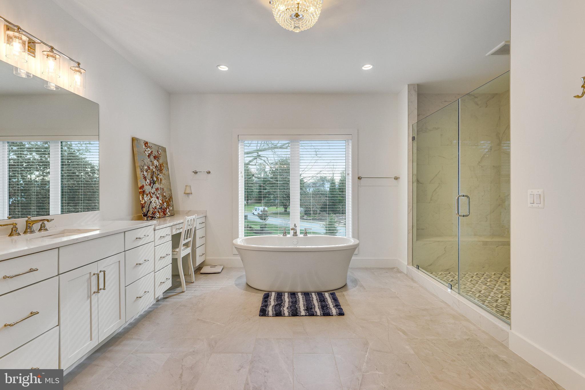 VIENNA WOODS - Residential