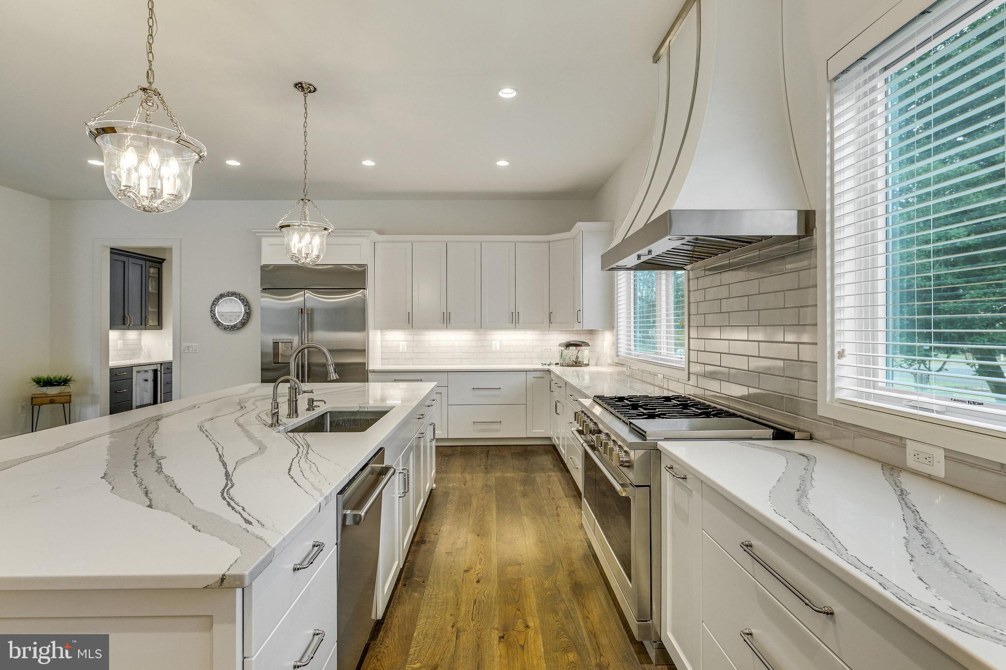 VIENNA WOODS - Residential