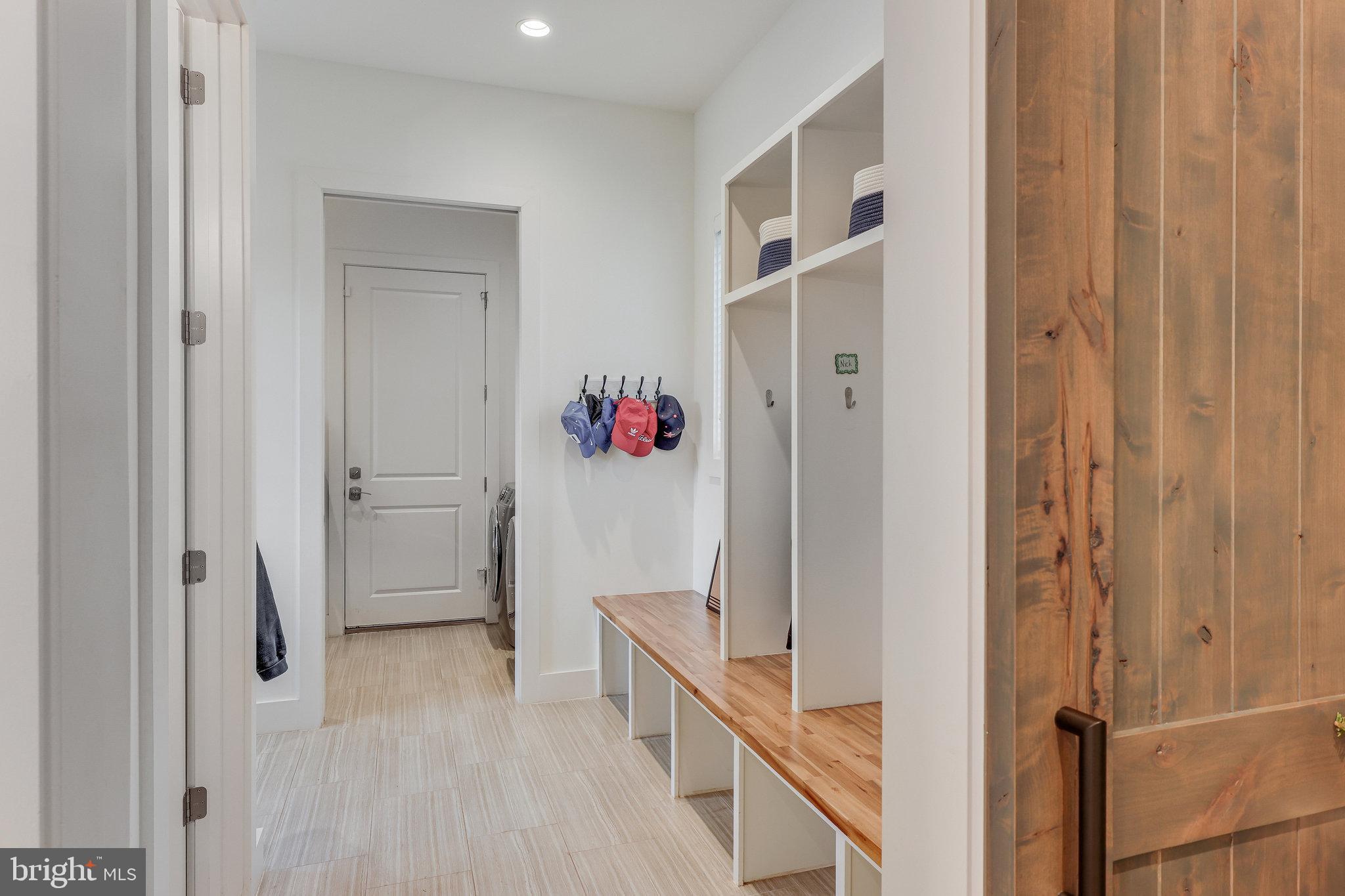 VIENNA WOODS - Residential