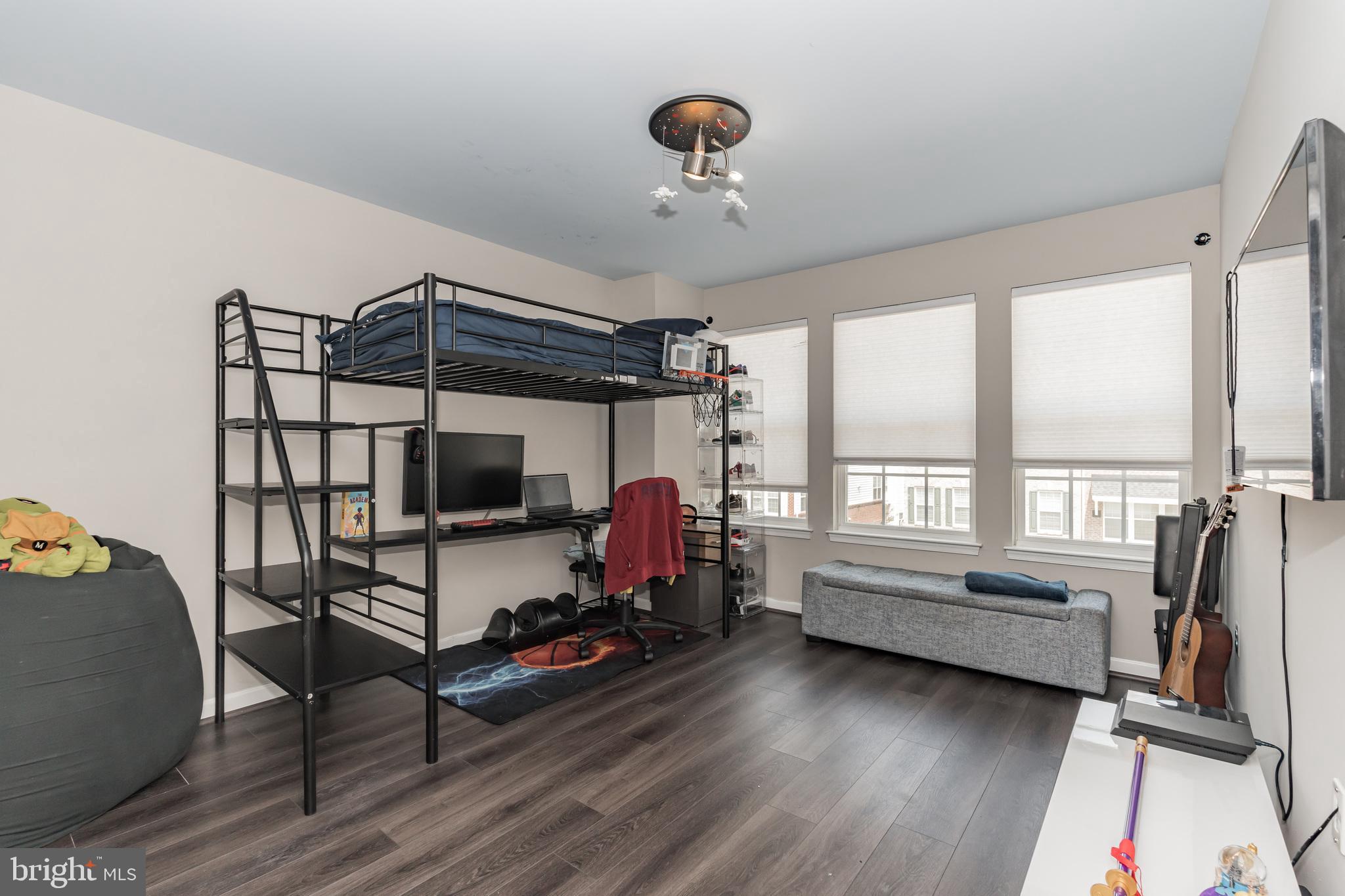 WESTPHALIA ROW - Residential