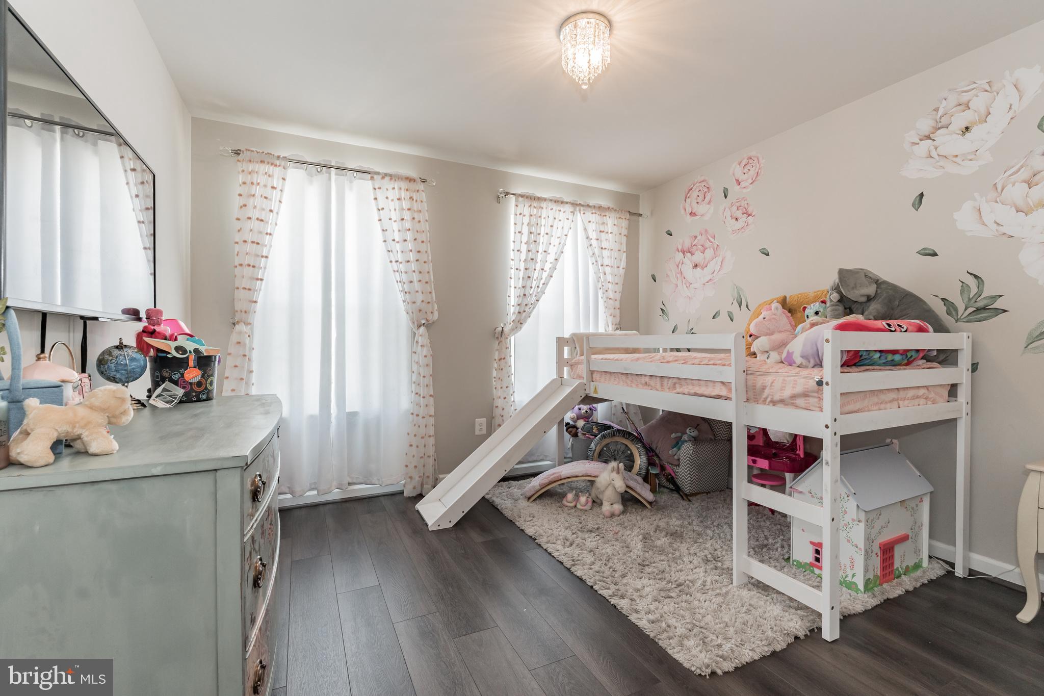 WESTPHALIA ROW - Residential