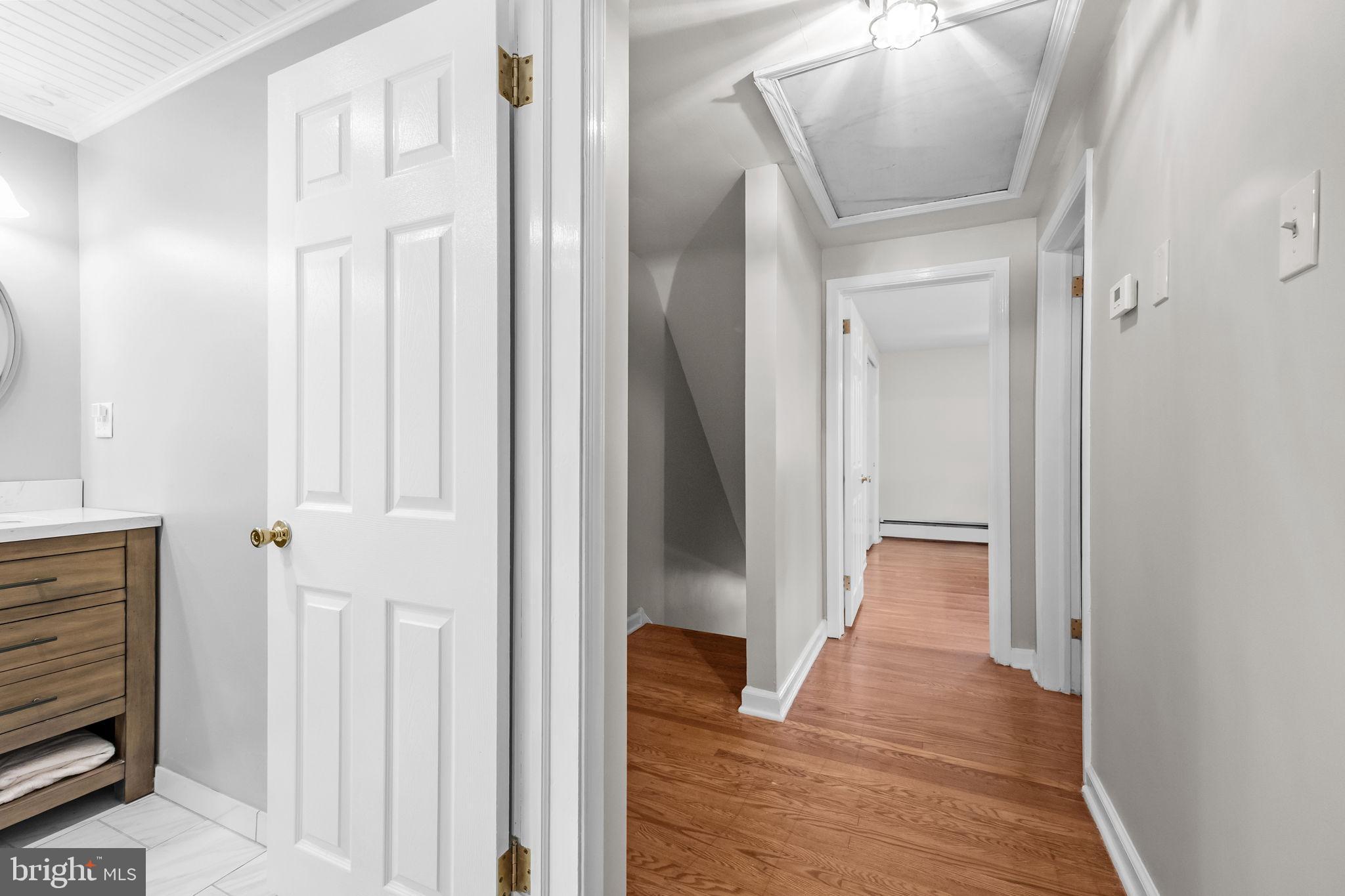 JENKINTOWN - Residential