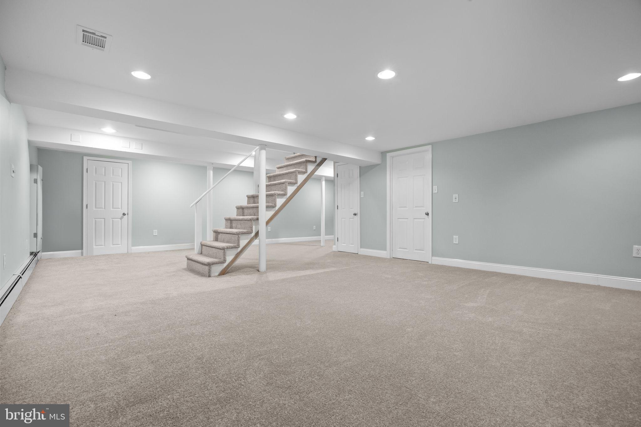 JENKINTOWN - Residential